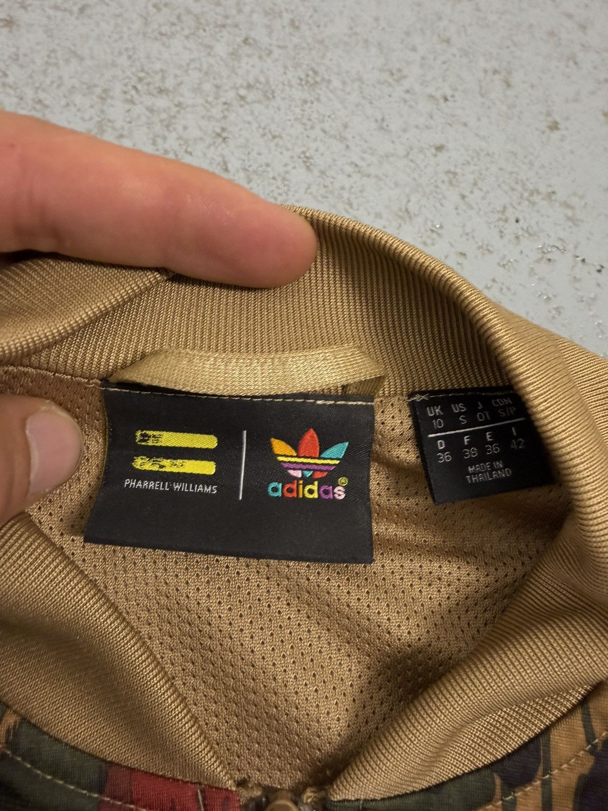 Adidas × Pharrell Adidas Farrell Williams Huhiking Camo 3Stripes Zip Tracksuit Size US S / EU 44-46 / 1 - 5 Thumbnail