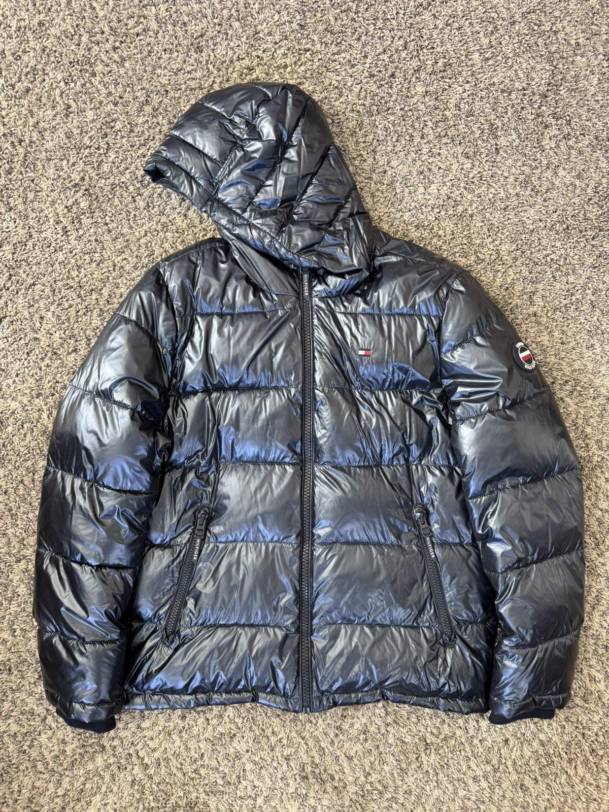 Tommy Hilfiger Tommy Hilfiger Pearlized Puffer Coat Size US L / EU 52-54 / 3 - 1 Thumbnail