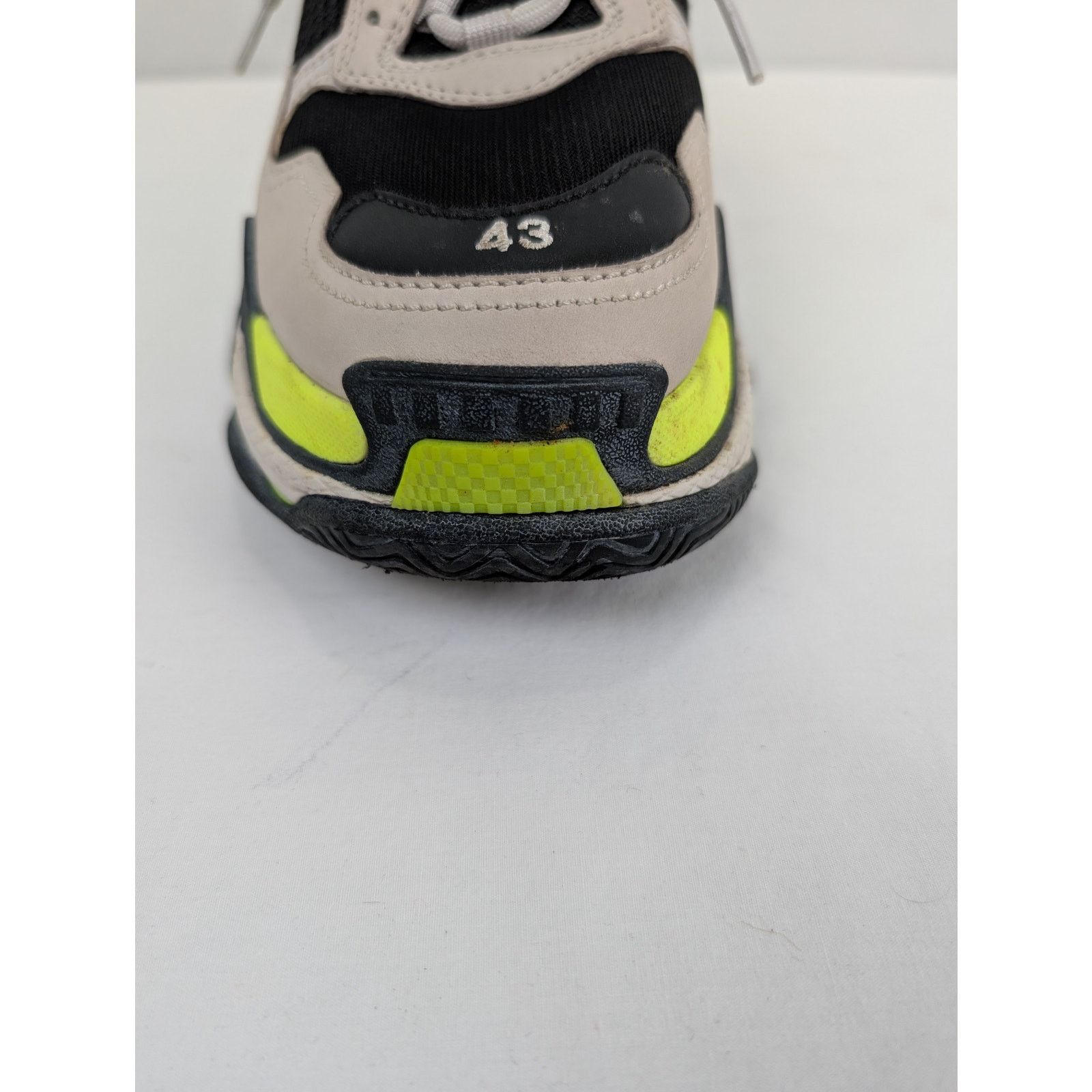 Balenciaga o1rshd1 Runner Sneakers in Grey/Yellow Fluo Size US 10 / EU 43 - 13 Thumbnail