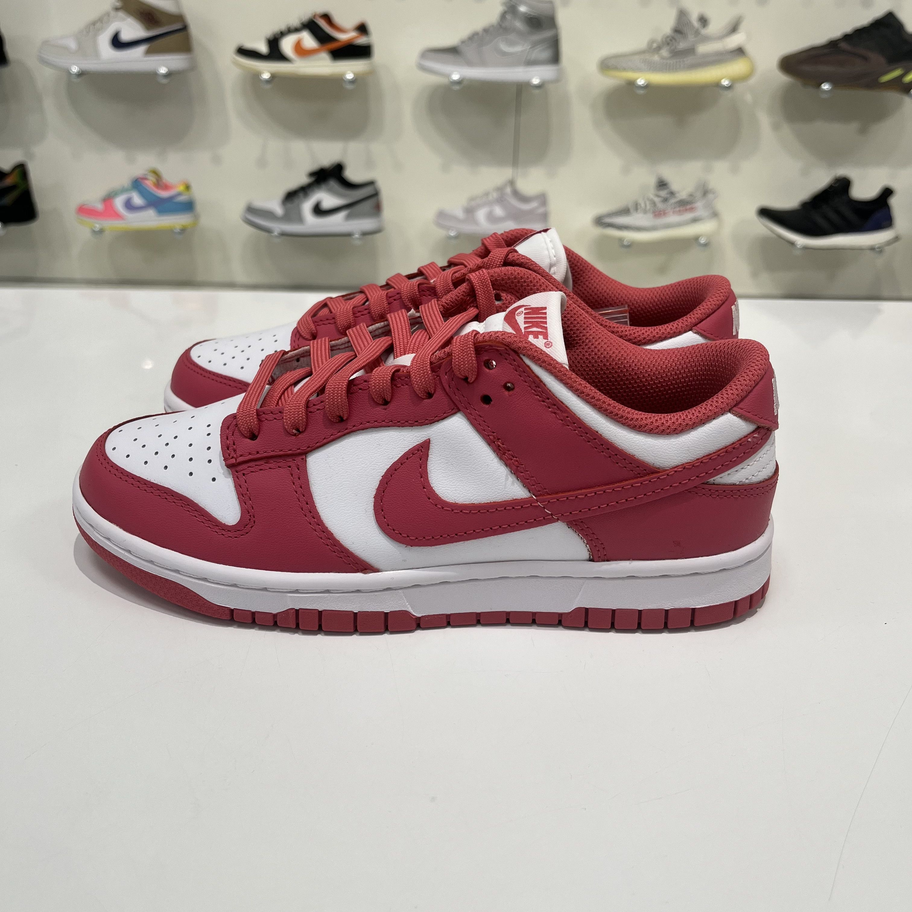 Nike Nike Dunk Low Archeo Pink (W) Size US 7 / IT 37 - 2 Thumbnail