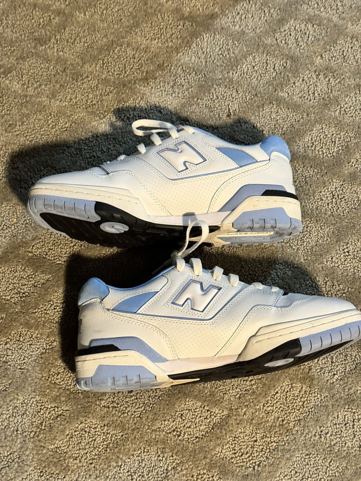 New Balance 550 UNC White University Blue Size US 11.5 / EU 44-45 - 2 Thumbnail