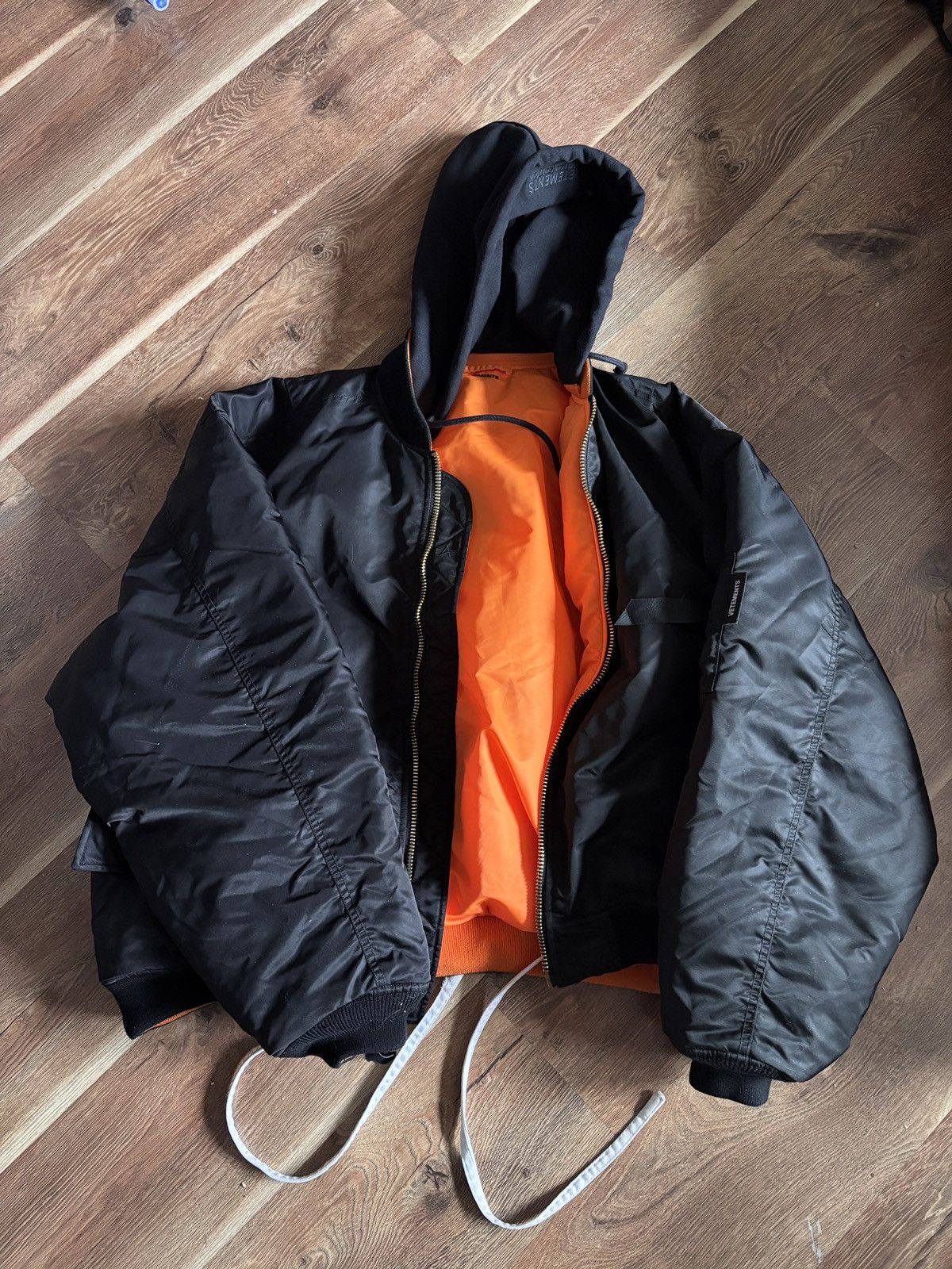 Vetements Vetements AW2022 oversize hooded bomber jacket Size US XS / EU 42 / 0 - 1 Thumbnail