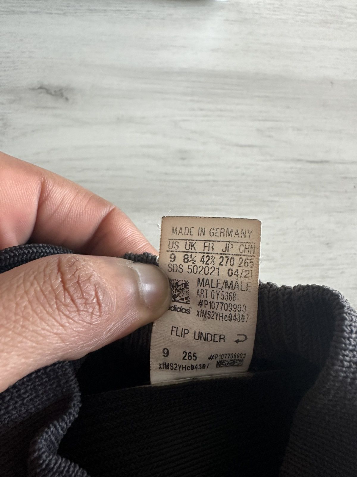 Yeezy Yeezy 450 triple black Size US 9 / EU 42 - 6 Thumbnail