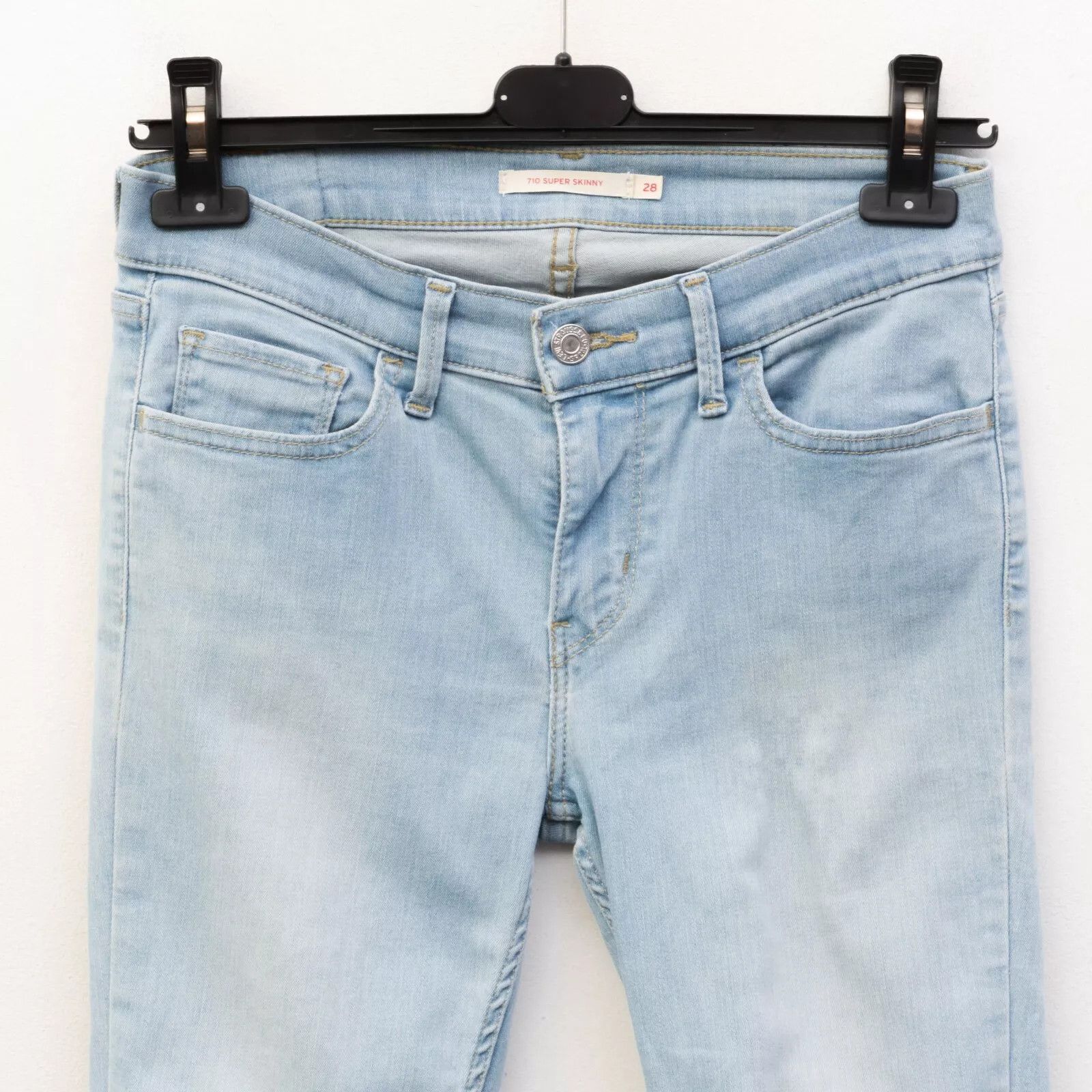Levi's STRAUSS Women's 710 Super Skinny Mid Rise Jeans W28 L32 Size 28" / US 6 / IT 42 - 8 Thumbnail