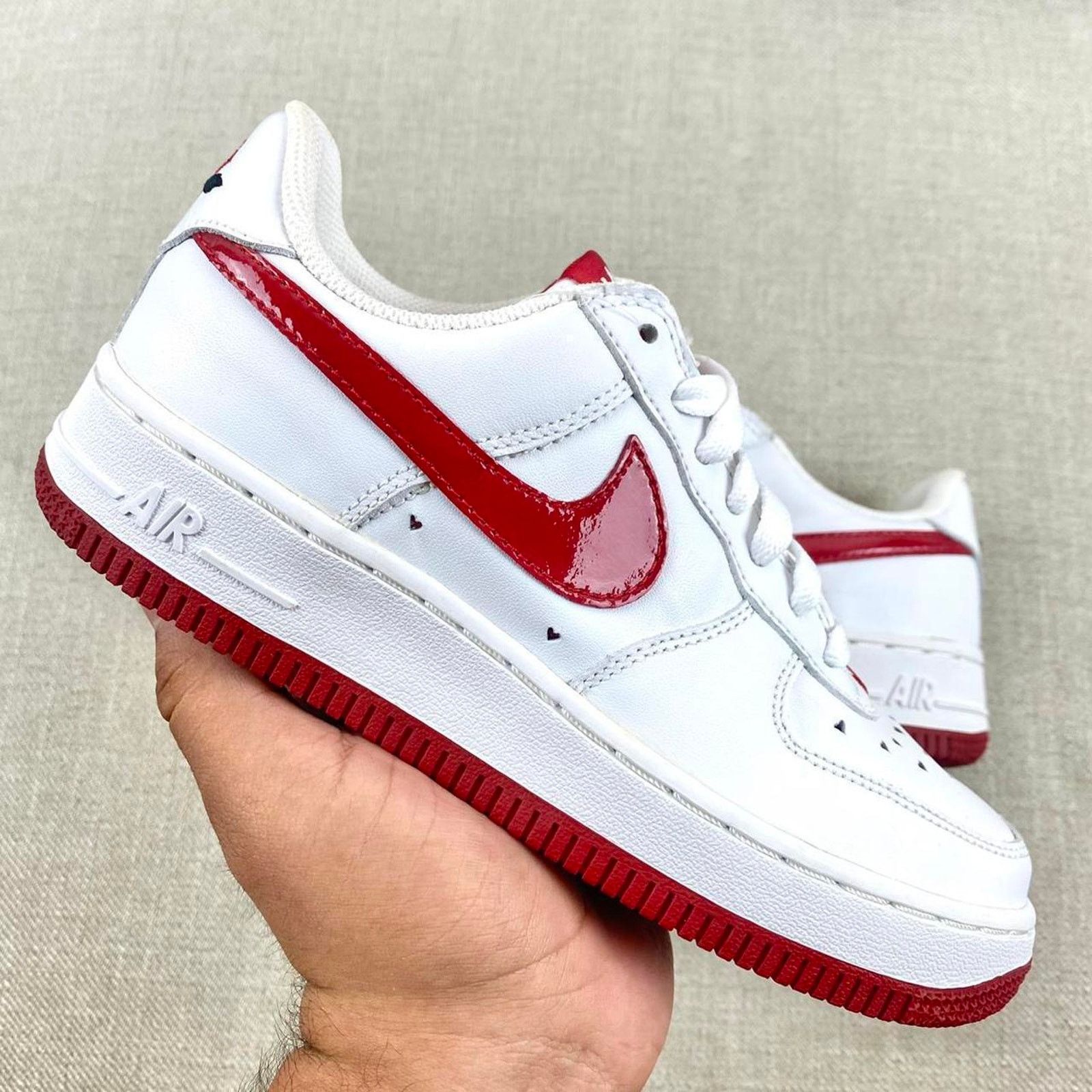 Nike 2006 Nike Air Force 1 Low “Valentines Day" Size US 5.5 / IT 35.5 - 1 Thumbnail