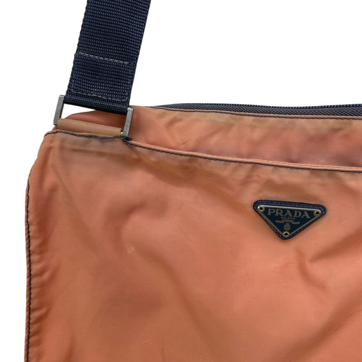 Prada 💥Vintage 90s Prada Nylon Bag Size ONE SIZE - 3 Thumbnail