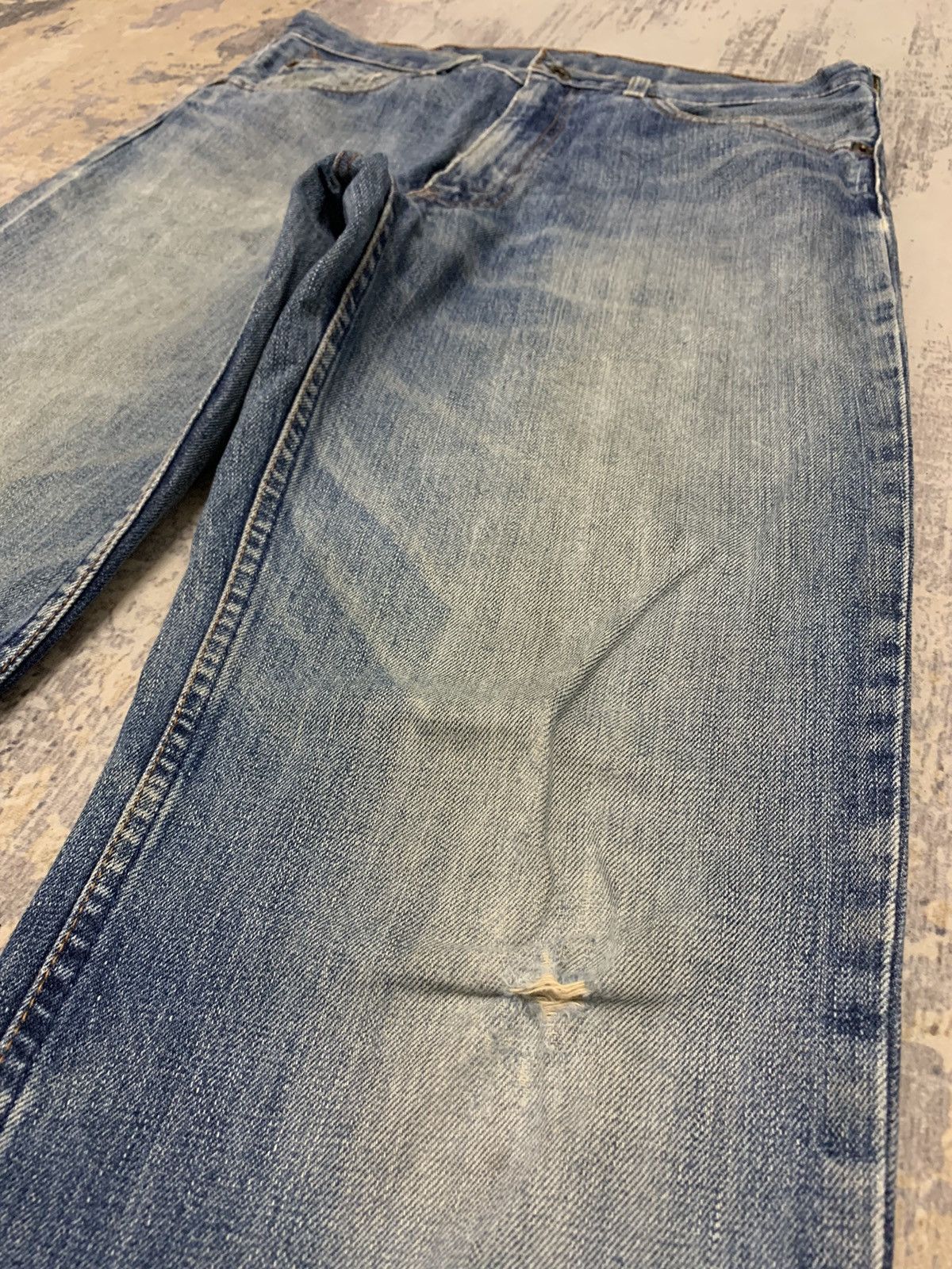 Levi's Vintage Levi’s 502 Straight Leg Distressed Jeans Faded Blue Size US 32 / EU 48 - 7 Thumbnail