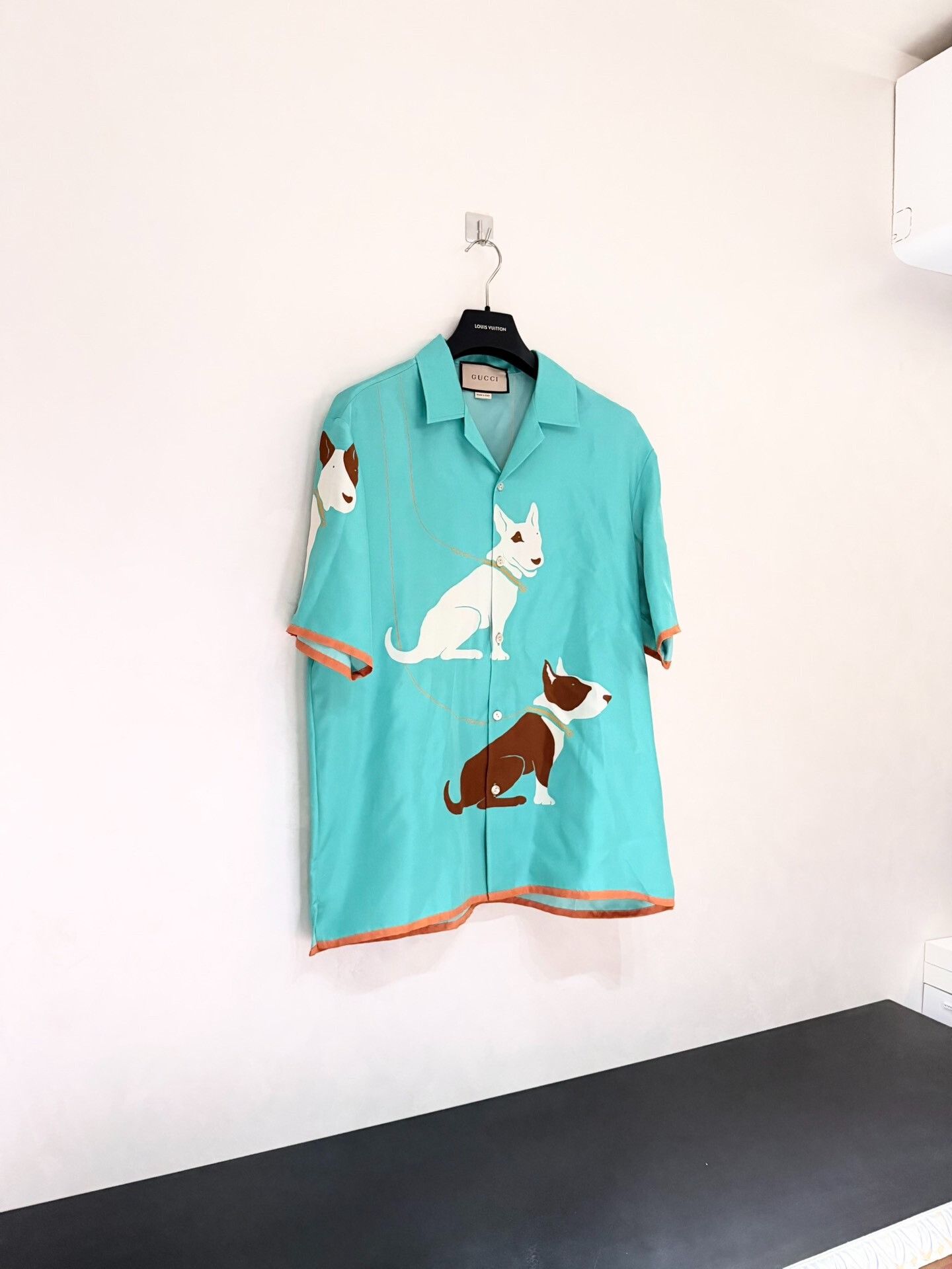 Gucci Gucci 23SS Dog Print Silk Shirt Size US M / EU 48-50 / 2 - 1 Thumbnail