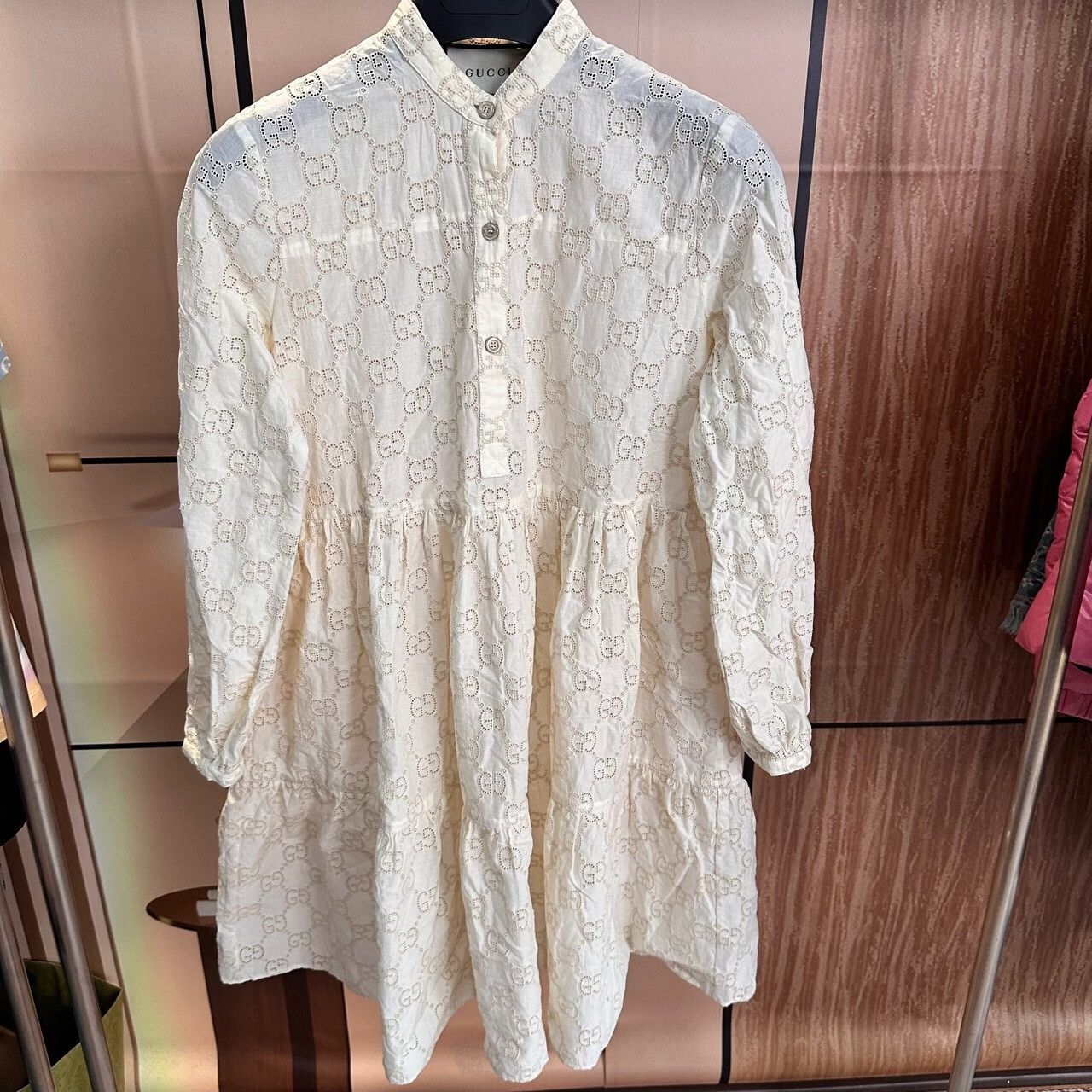 Gucci Gucci Beige T-Shirt S Women Size S / US 4 / IT 40 - 1 Thumbnail
