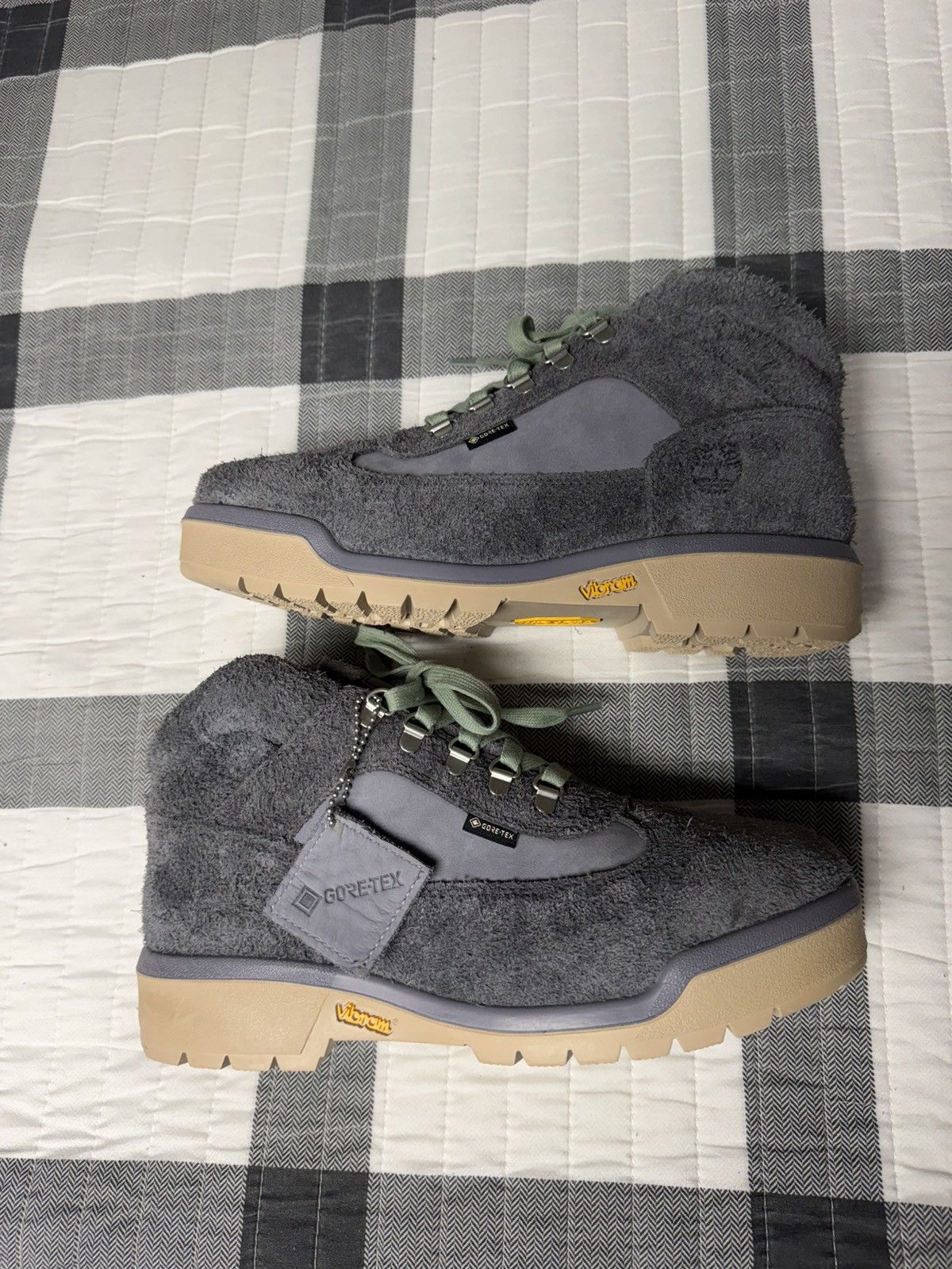 Timberland Brand New size 7.5 Timberland GORE-TEX Size US 7.5 / EU 40-41 - 1 Thumbnail