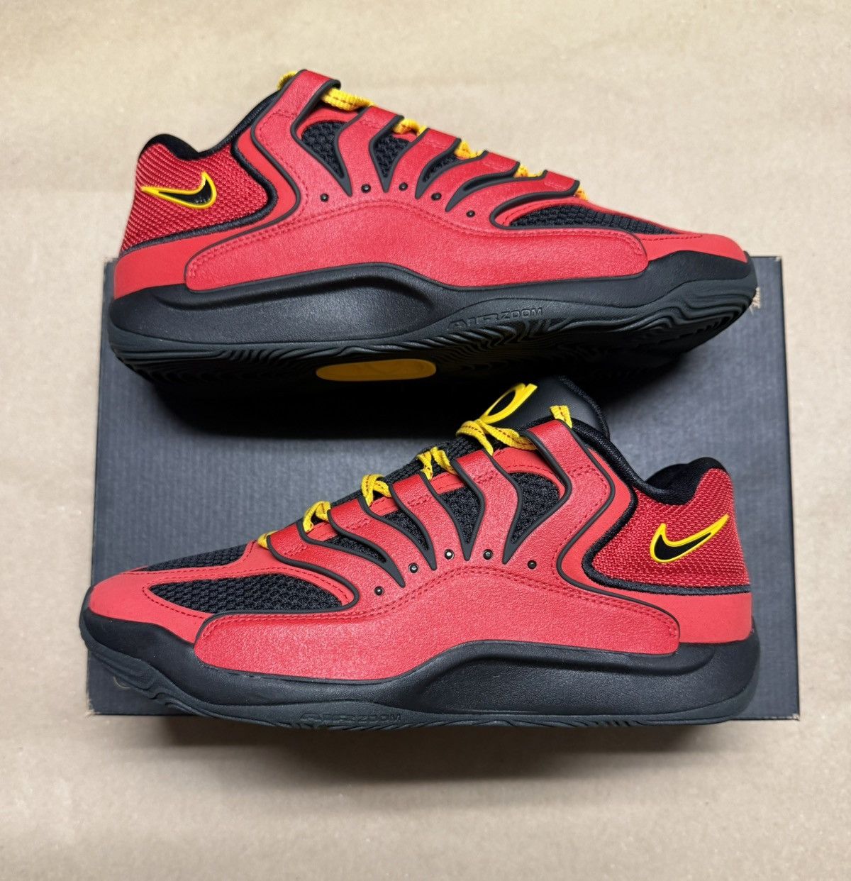 Nike Nike KD 18 Kevin Durant Air Bakin Men’s shoes size 7.5 NEW! Size US 7.5 / EU 40-41 - 1 Thumbnail