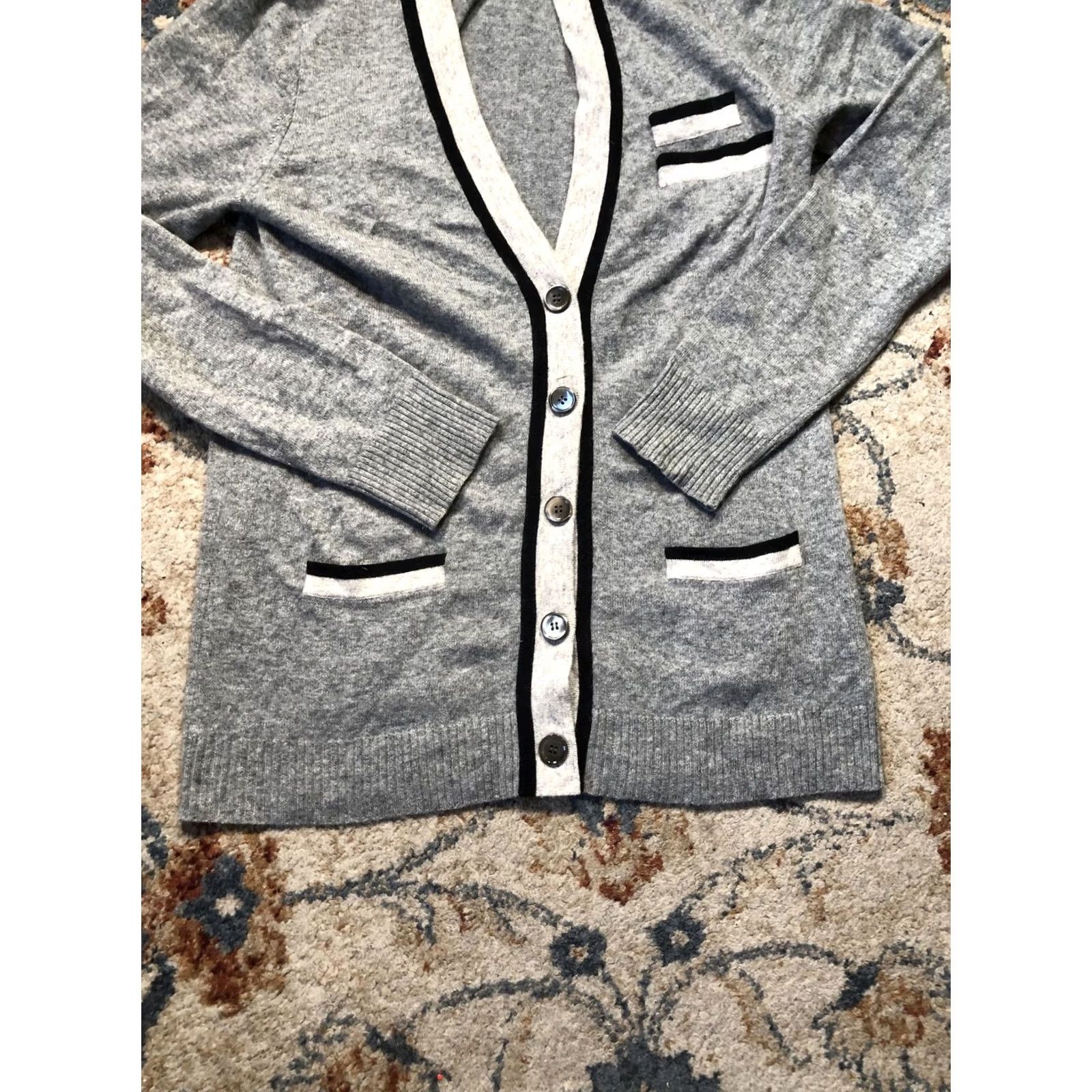 J.Crew VINTAGE J.CREW Cardigan Sweater Womens M Gray Wool Blend Long Button Pocket Cashmere Size M / US 6-8 / IT 42-44 - 5 Thumbnail