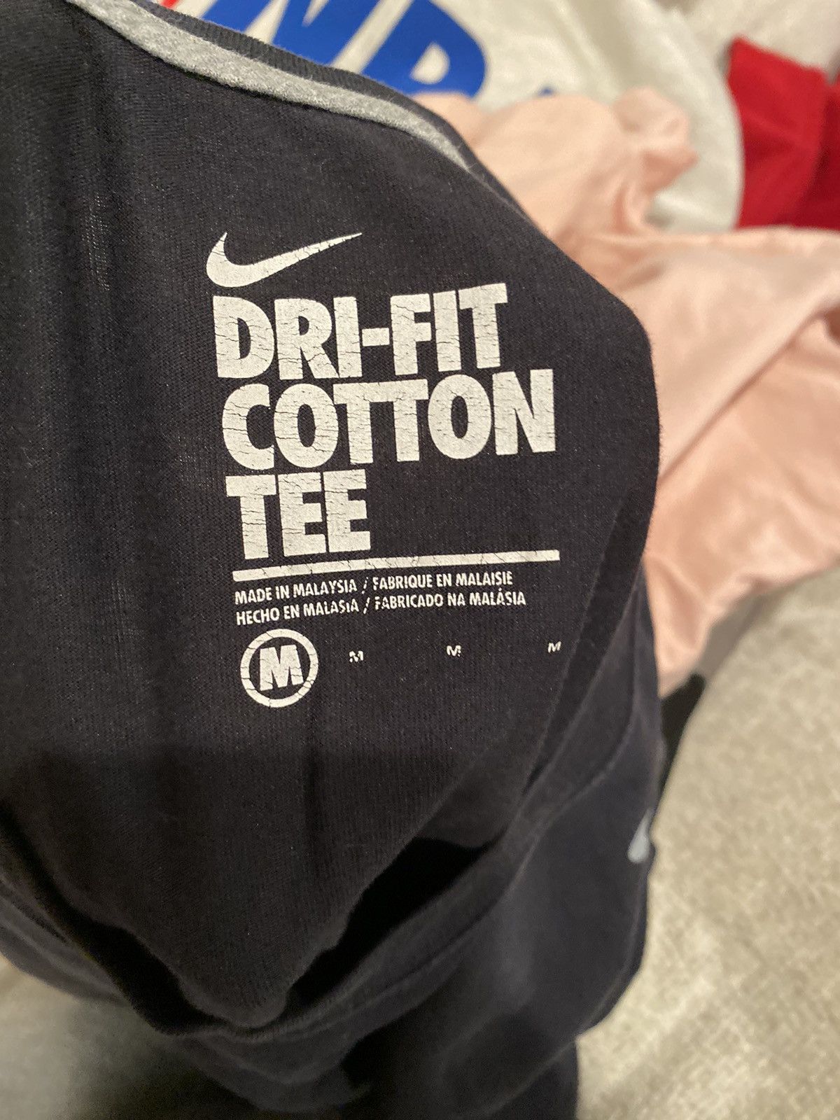 Nike Nike swoosh shirt Size US S / EU 44-46 / 1 - 2 Thumbnail