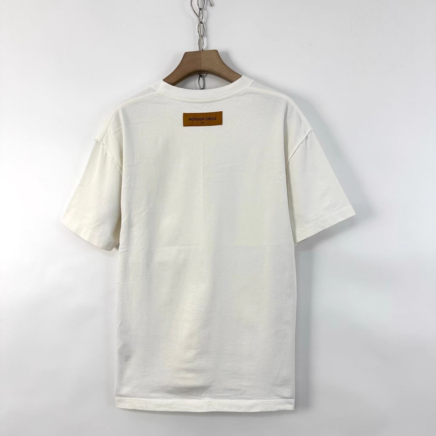 Louis Vuitton Louis Vuitton Rainbow Cloud Logo Short Sleeve K12 Size US L / EU 52-54 / 3 - 2 Thumbnail