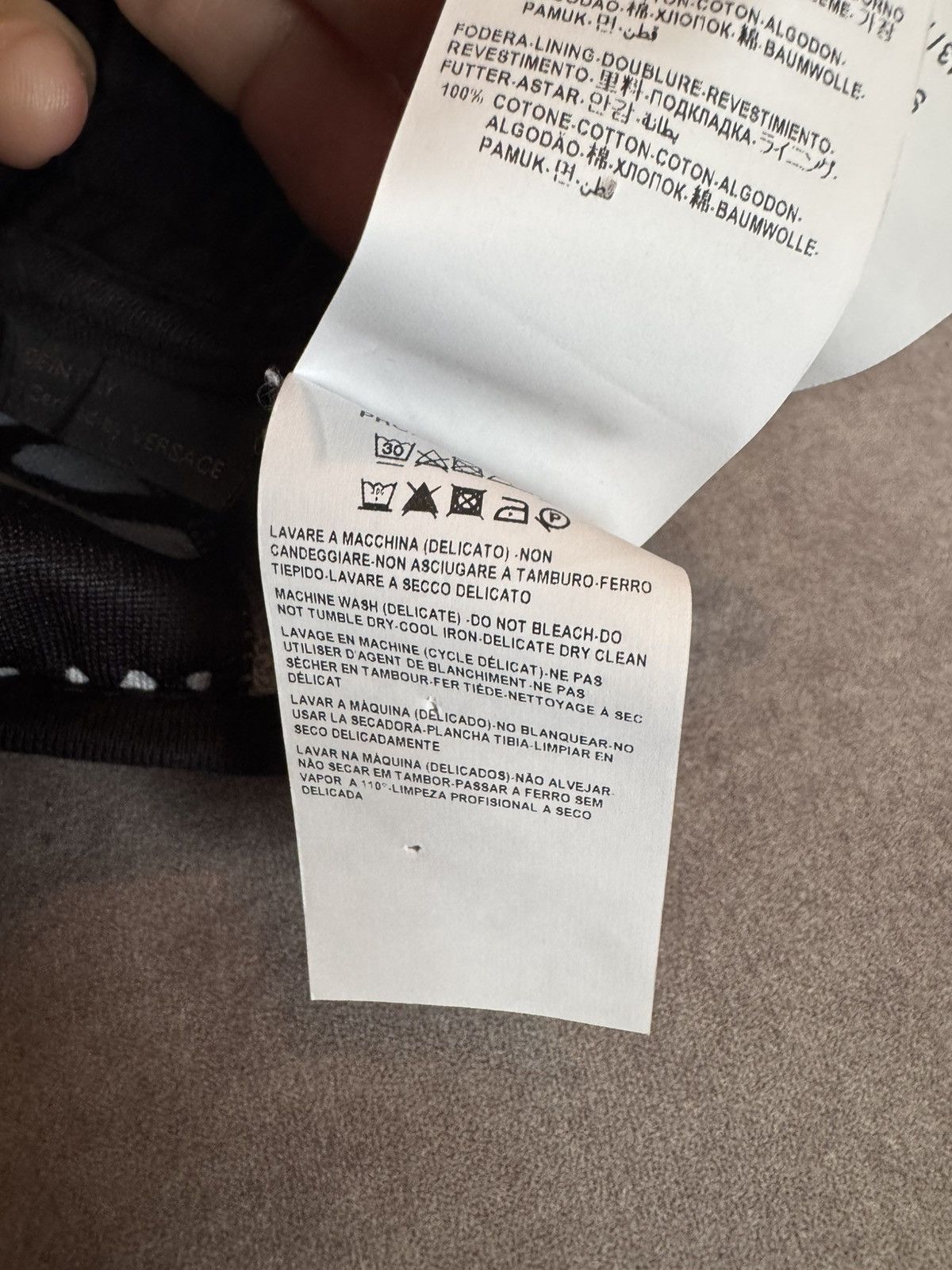 Versace VERSACE shorts STUDY REAL TAPE MEASUREMENTS IN PHOTOS sz S Size US 30 / EU 46 - 18 Thumbnail