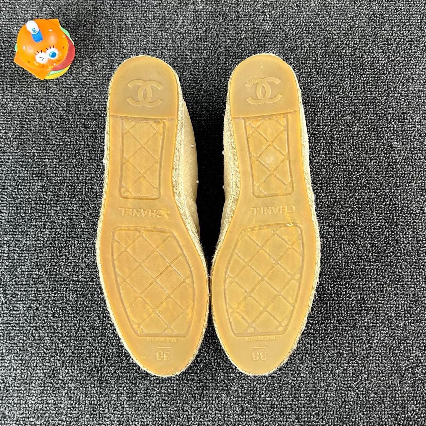 Chanel Chanel Pearl CC Suede Fisherman Slipper 38 Size US 7.5 / IT 37.5 - 6 Thumbnail