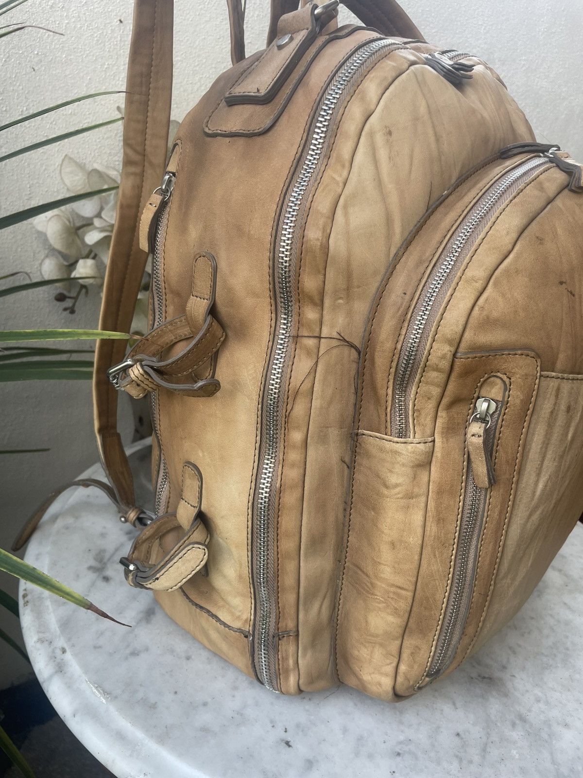 Leather Authentic Italian designer Leather Backpack Size ONE SIZE - 3 Thumbnail
