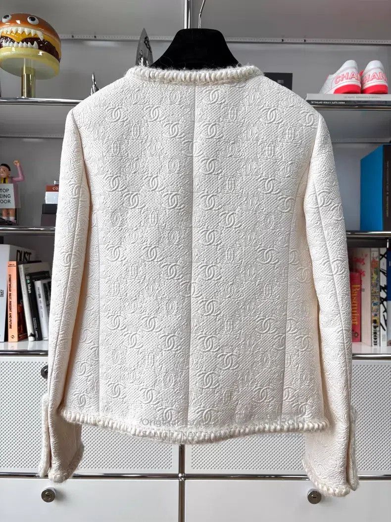 Chanel Chanel 21A Castle Series White Four-pocket Single-breasted Size XXS / US 00 / IT 34 - 3 Thumbnail