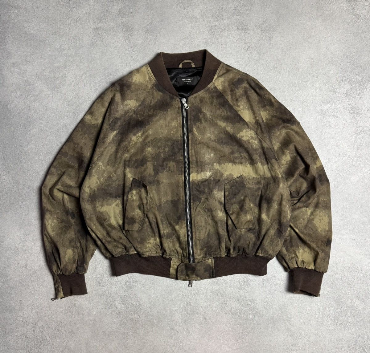 Represent Clo. Represent Clo Wax Cotton Camo Bomber Jacket Size US L / EU 52-54 / 3 - 1 Thumbnail
