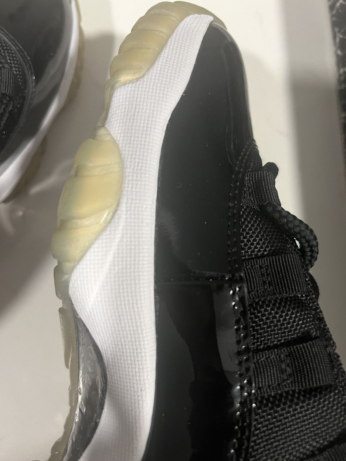 Jordan Brand Jordan 11 sz 8 2000 release Size US 8 / EU 41 - 11 Thumbnail
