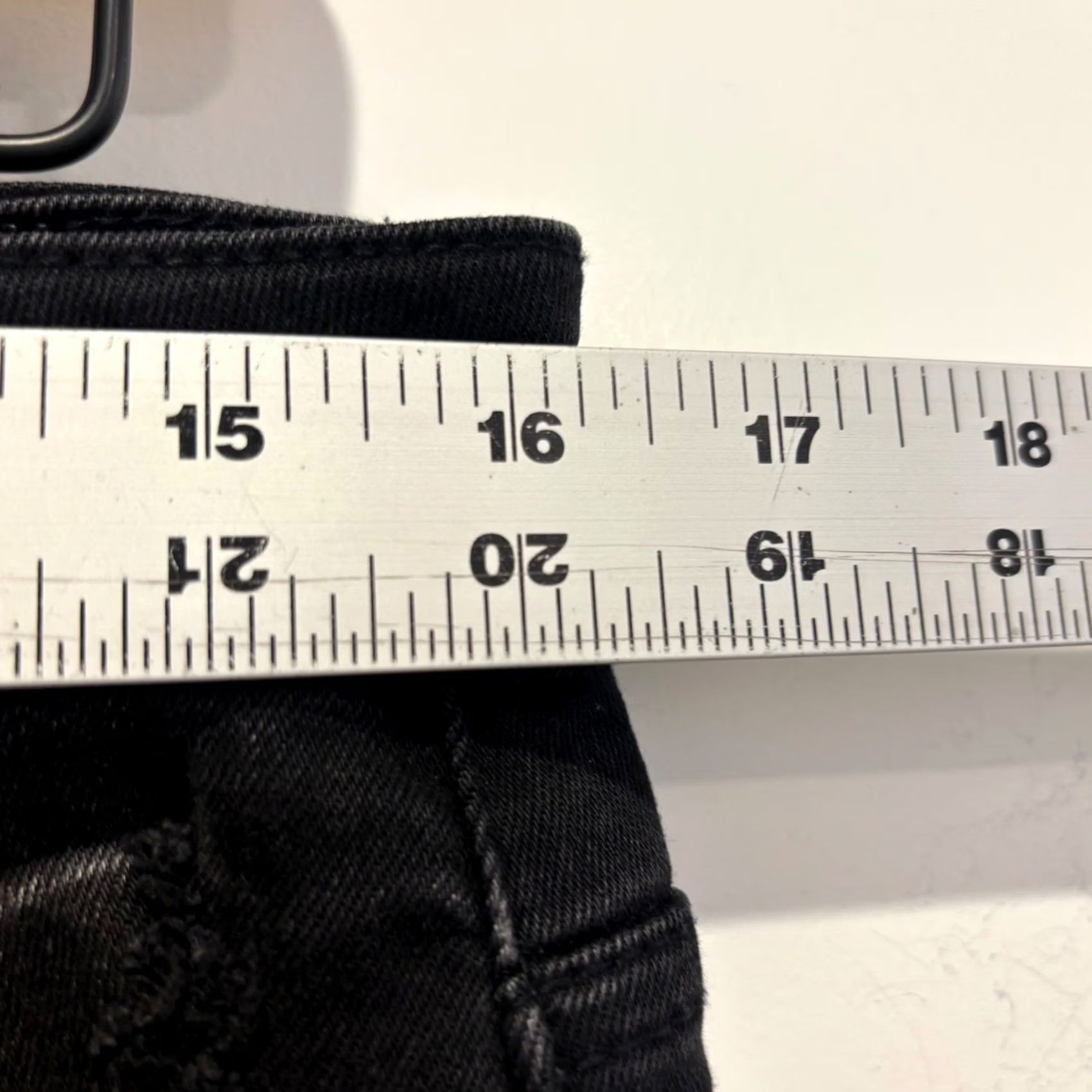 Vintage Vervet Los Angeles Jeans Skinny Black Distressed Button Fly Size 30 Women Size 24" / US 00 / IT 34 - 6 Thumbnail