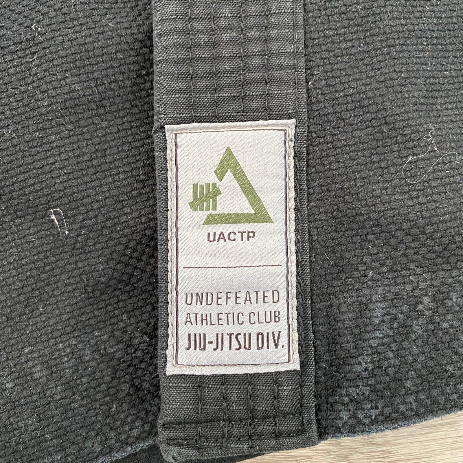 Undefeated Undefeated Athletic Club Jiu Jitsu Kimono Jacket Men's A3 Size US XL / EU 56 / 4 - 4 Thumbnail
