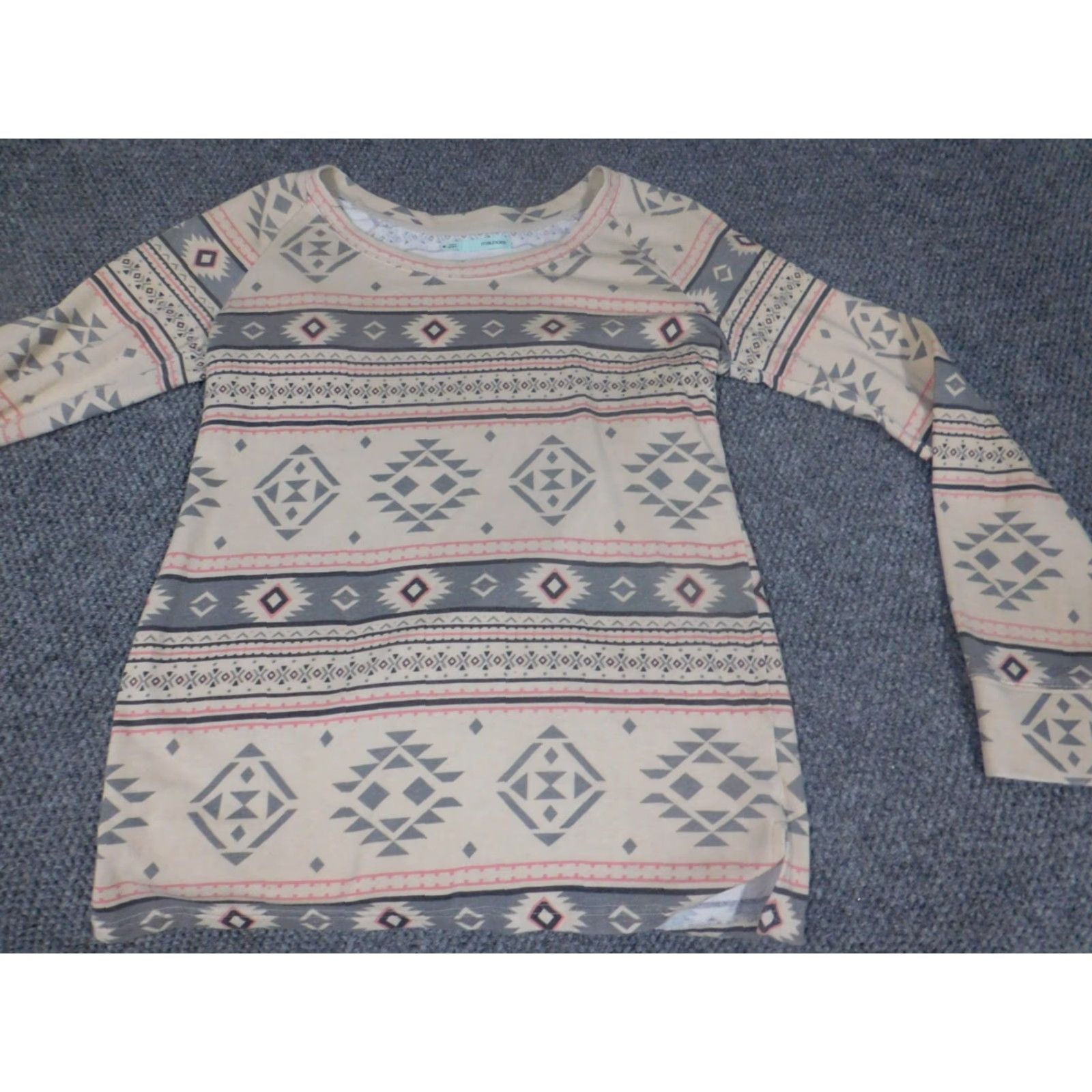 Vintage Maurices Womens Pullover Sweater M Beige Puff Sleeve Crew Neck Tribal Bow Button Knit Cotton Regular Size M / US 6-8 / IT 42-44 - 3 Thumbnail