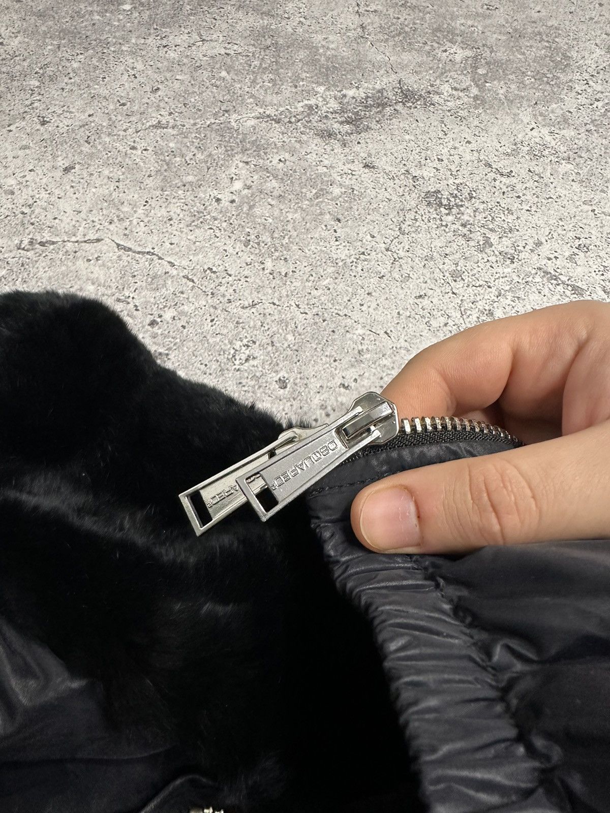 Dsquared2 Dsquared2 FW11 Down Puffer Vest Rabbit Fur On The Collar Size L / US 10 / IT 46 - 8 Thumbnail