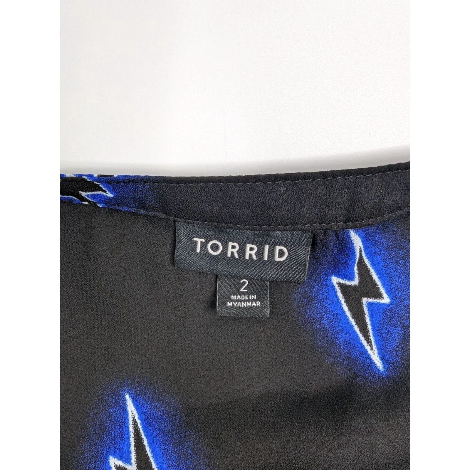 Torrid Torrid Blouse Sleeveless Top Tie Front Georgette V-Neck Black 2X Plus 13207141 Size XXL / US 16-18 / IT 52-54 - 7 Thumbnail