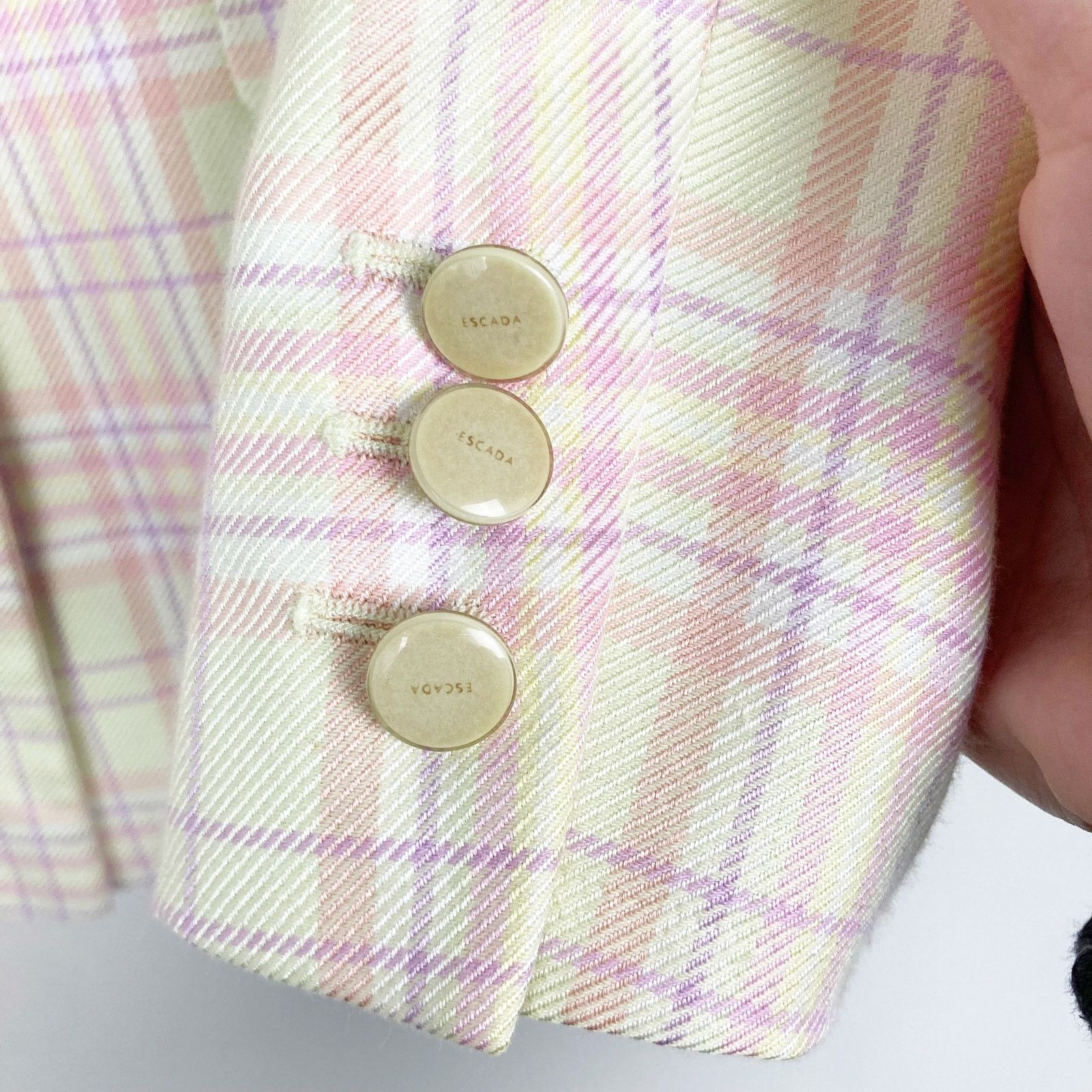Escada Escada Pink Yellow Pastel Silk Blend Plaid Blazer Sz 40 Size M / US 6-8 / IT 42-44 - 2 Thumbnail