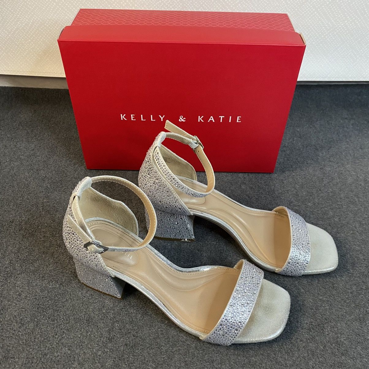 Other Kelly & Katie Heels Rhinestone Sparkly Silver Sz 9W EUC Size US 9 / IT 39 - 2 Thumbnail