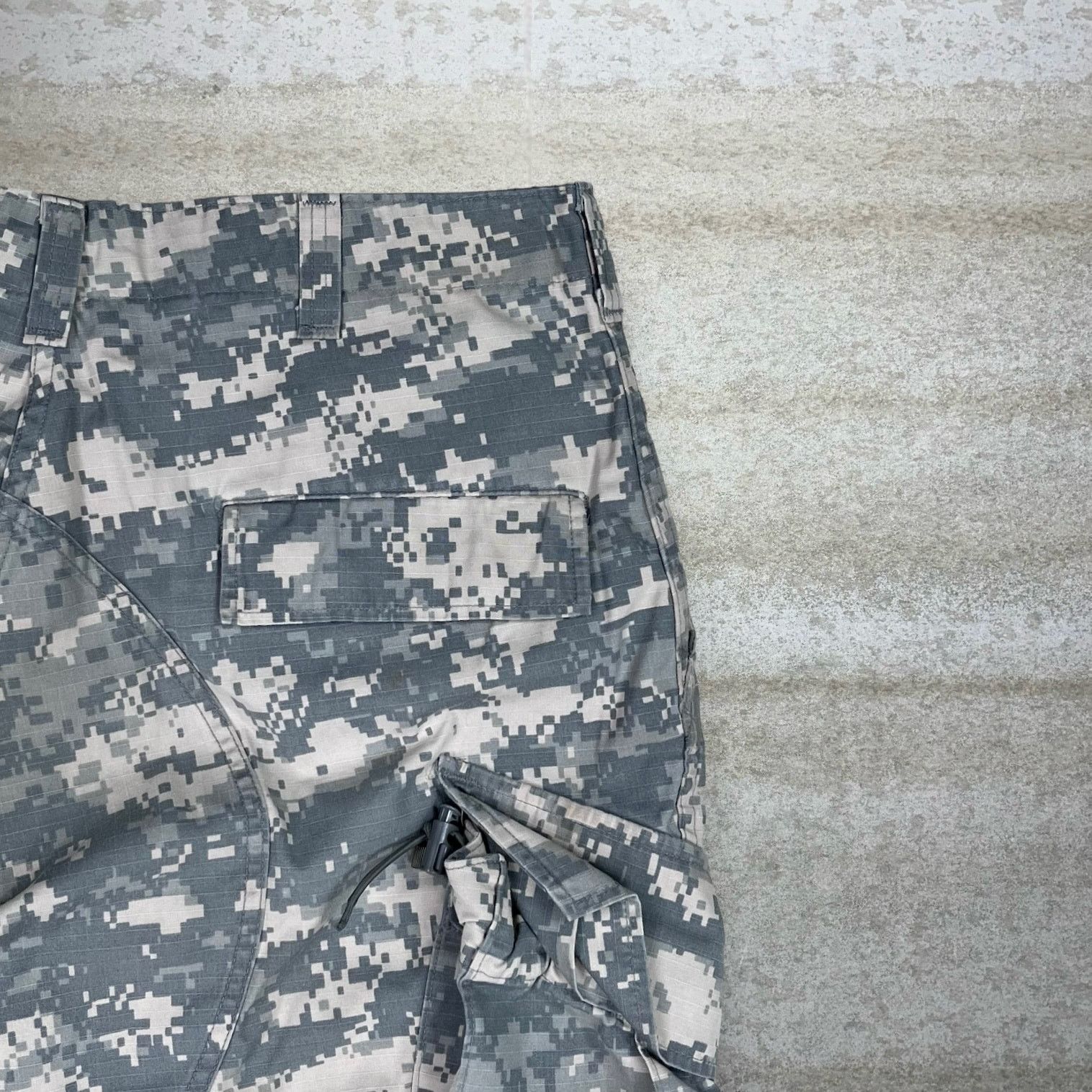 Vintage Vintage 90s Military Camo Tactical Pants 32x30 Baggy Fit Size US 32 / EU 48 - 3 Thumbnail