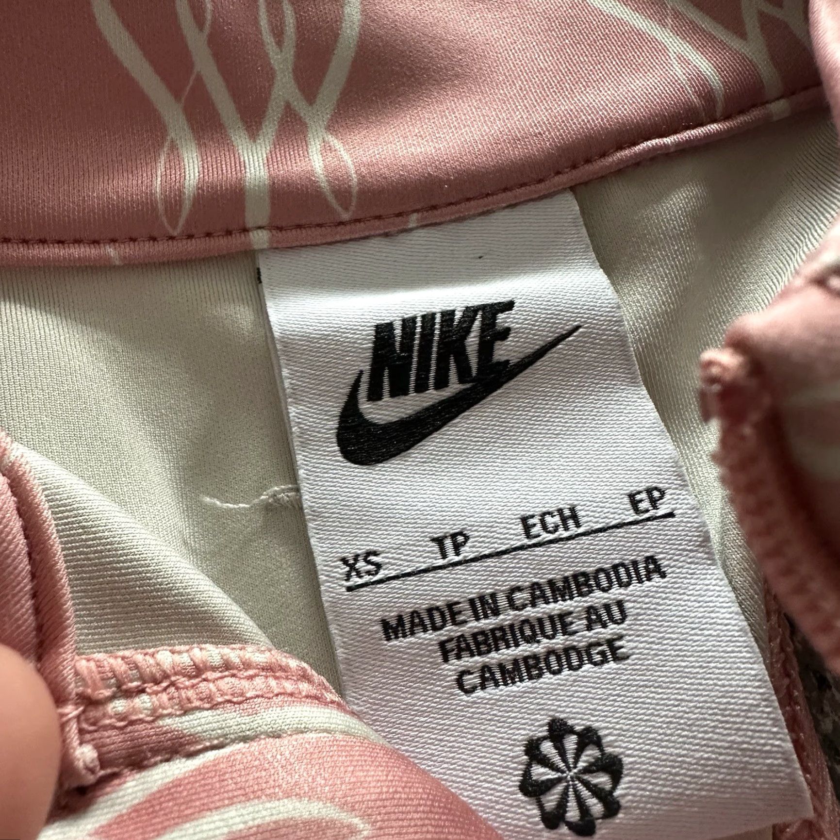 Nike Nike Serena Williams Design Crew Long Sleeve Bodysuit Womens XS Pink 196974818281 Activewear Designer Bodysuit Womens XS Pink Nike Shirts Size XS / US 0-2 / IT 36-38 - 4 Thumbnail