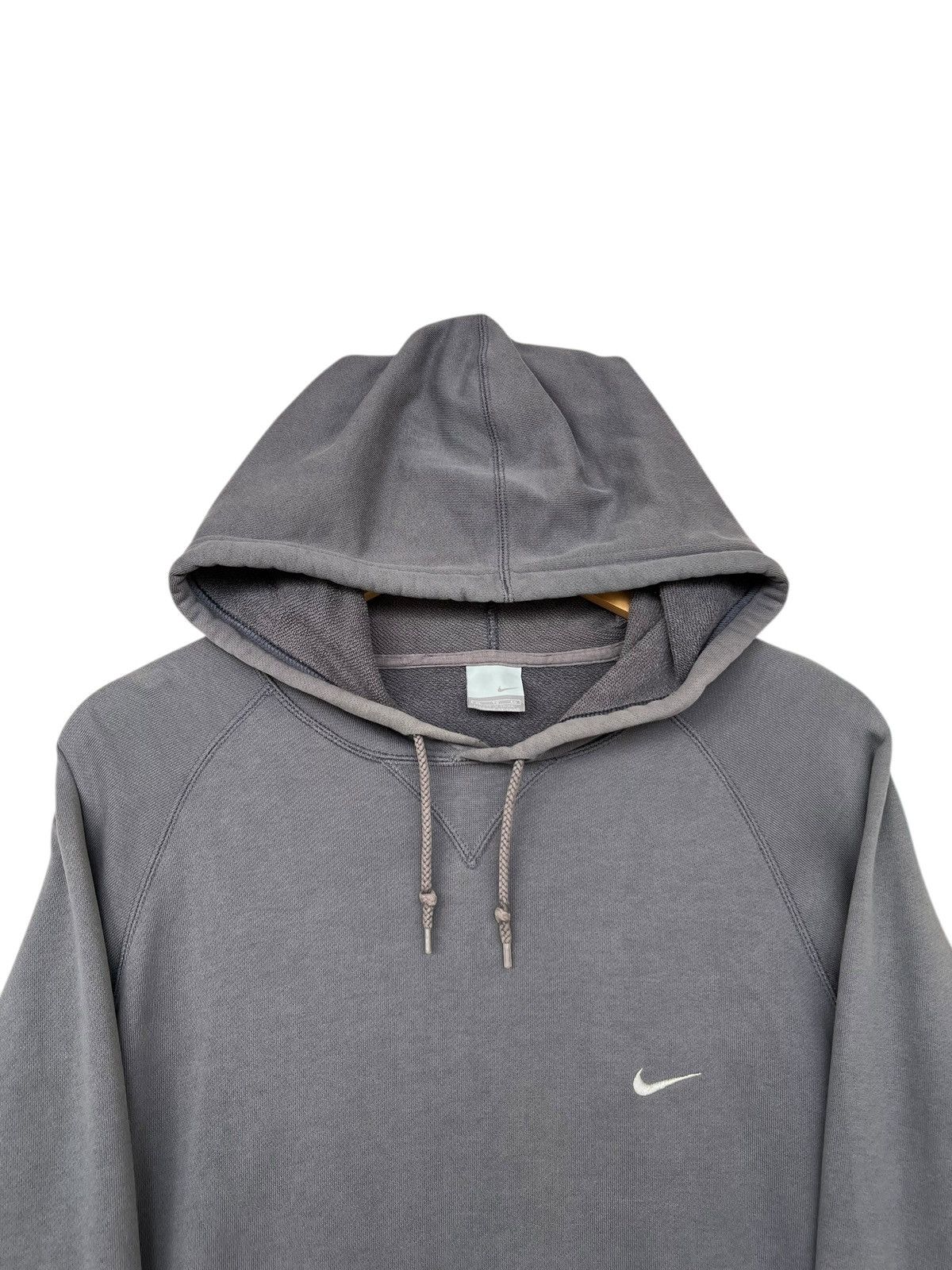 Nike Vintage 2000s Nike Small Swoosh Hoodie Size US L / EU 52-54 / 3 - 4 Thumbnail