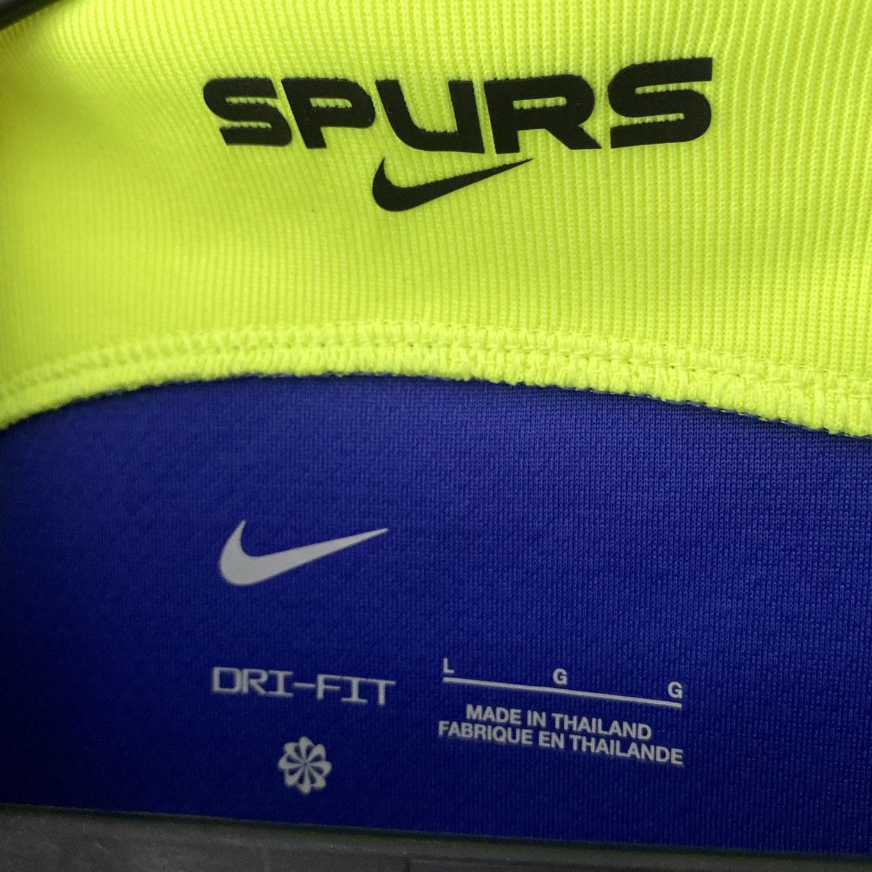 Nike 2022 2023 Tottenham Hotspur Son Nike Away Kit Soccer Jersey Size US L / EU 52-54 / 3 - 7 Thumbnail