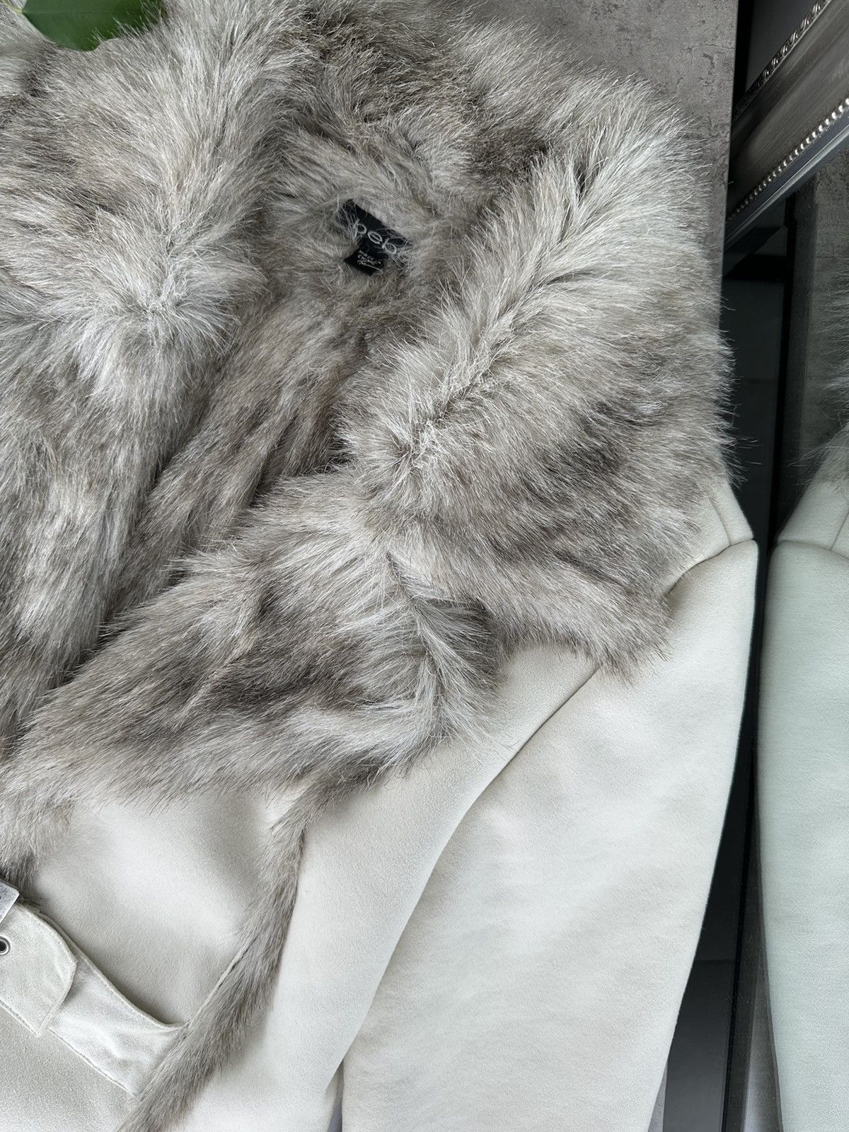 Bebe Bebe Faux Sheepskin Coat Size M / US 6-8 / IT 42-44 - 4 Thumbnail