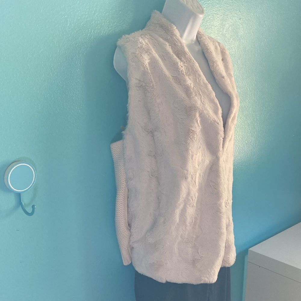 Parker Adyson Parker Faux Fur Vest Ivory Knit Back Sleeveless Cardi Size XXL / US 16-18 / IT 52-54 - 7 Thumbnail