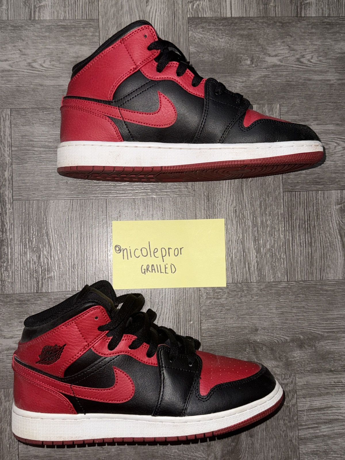 Jordan Brand Air Jordan 1s Mid GS 6.5Y Streetwear Size US 6.5 / EU 39-40 - 2 Thumbnail