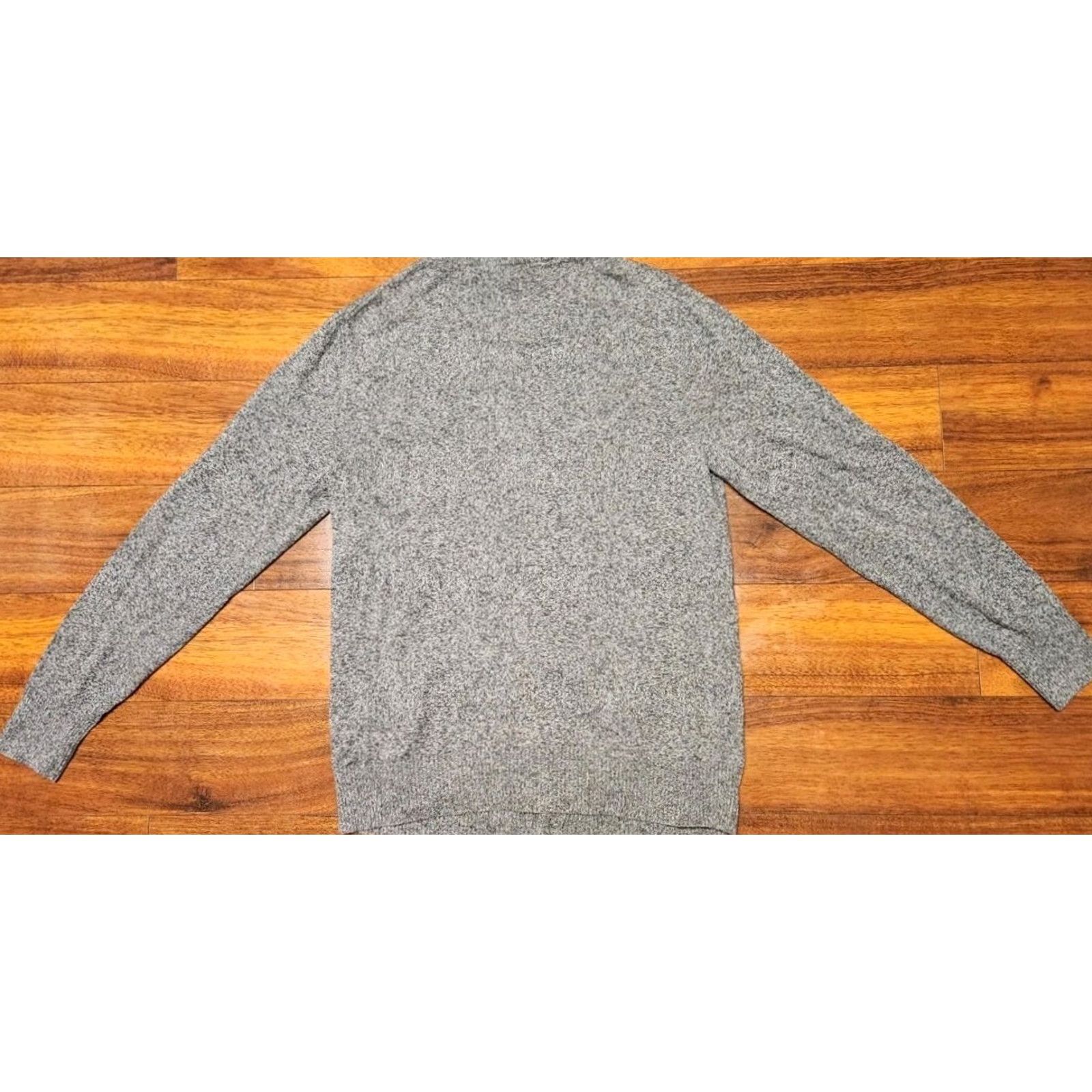 Vintage BUD LIGHT Logo Sweater Cardigan Mens L Large Button Up Lightweight Embroidered Knit V-Neck Gray Cotton Acrylic District Made Size US L / EU 52-54 / 3 - 3 Thumbnail