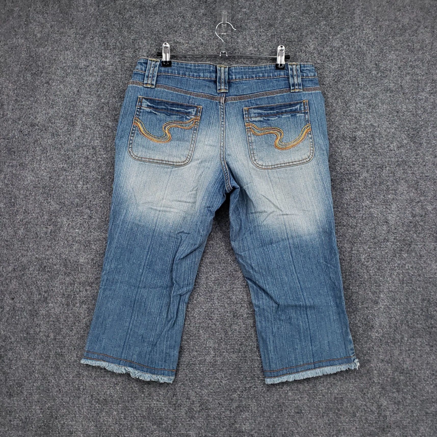Vintage VINTAGE No Boundaries Bermuda Shorts Women Juniors 11 Mid Rise Denim Blue 90s Bermuda Shorts Mens Womens Boys Girls Size 32" / US 10 / IT 46 - 2 Thumbnail