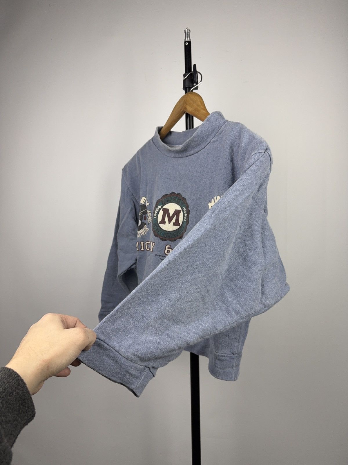 Disney Rare 80s Mickey & Minnie College Crewneck Sweatshirt Vintage Size S / US 4 / IT 40 - 11 Thumbnail