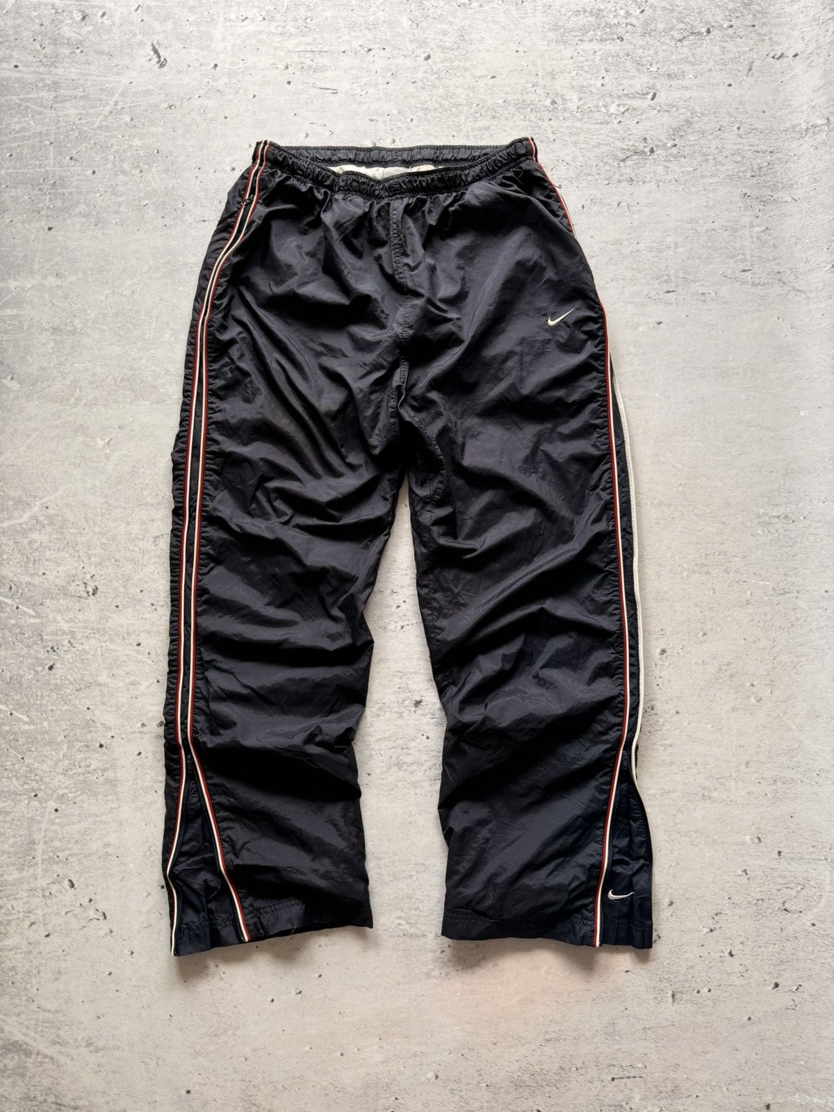 Nike × Vintage NIKE VINTAGE BASIC LOGO OVERSIZE BAGGY PANTS Size US 34 / EU 50 - 1 Thumbnail