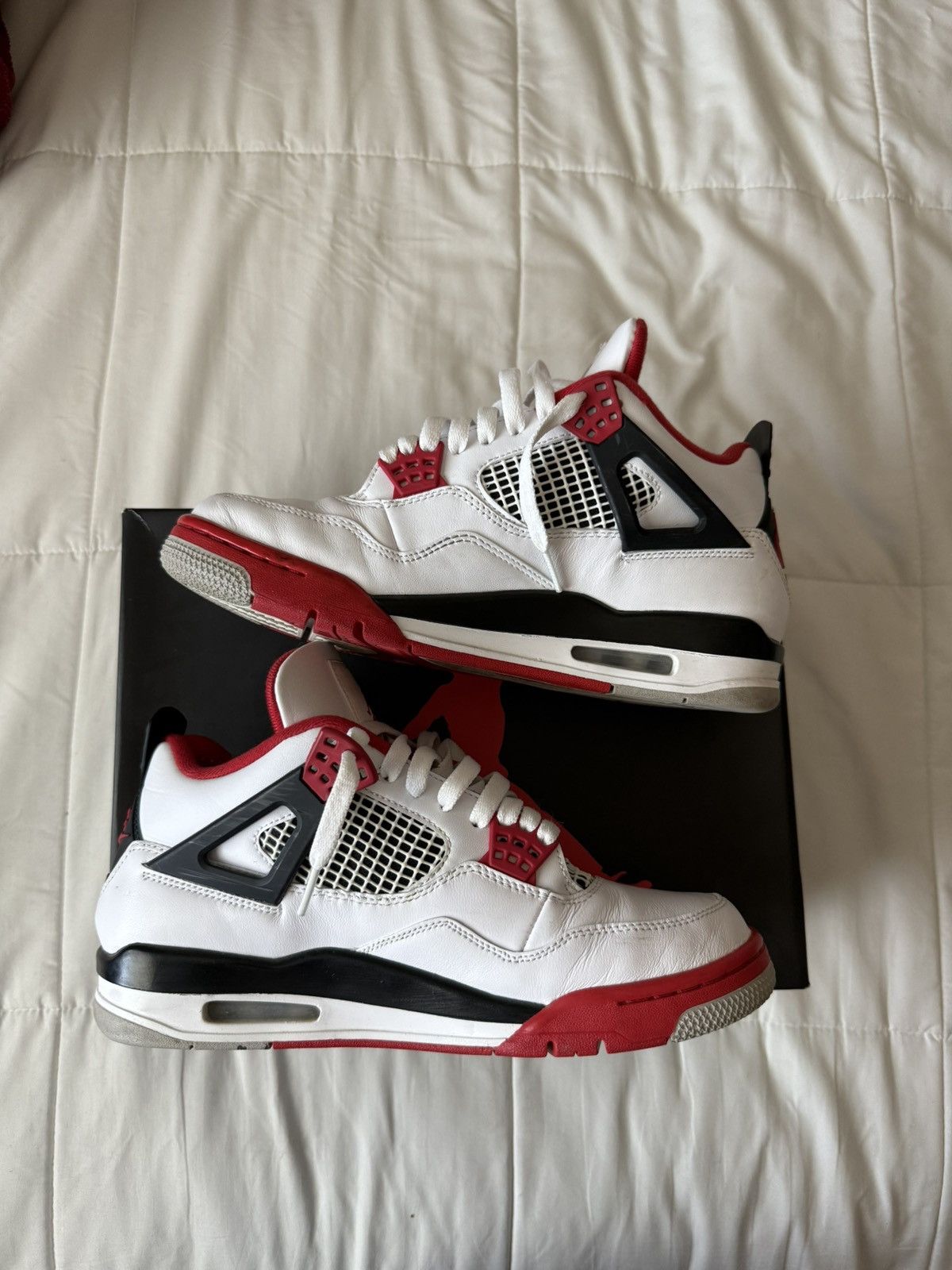 Jordan Brand Air Jordan 4 Retro Fire Red Size 8.5 Men Size US 8.5 / EU 41-42 - 2 Thumbnail