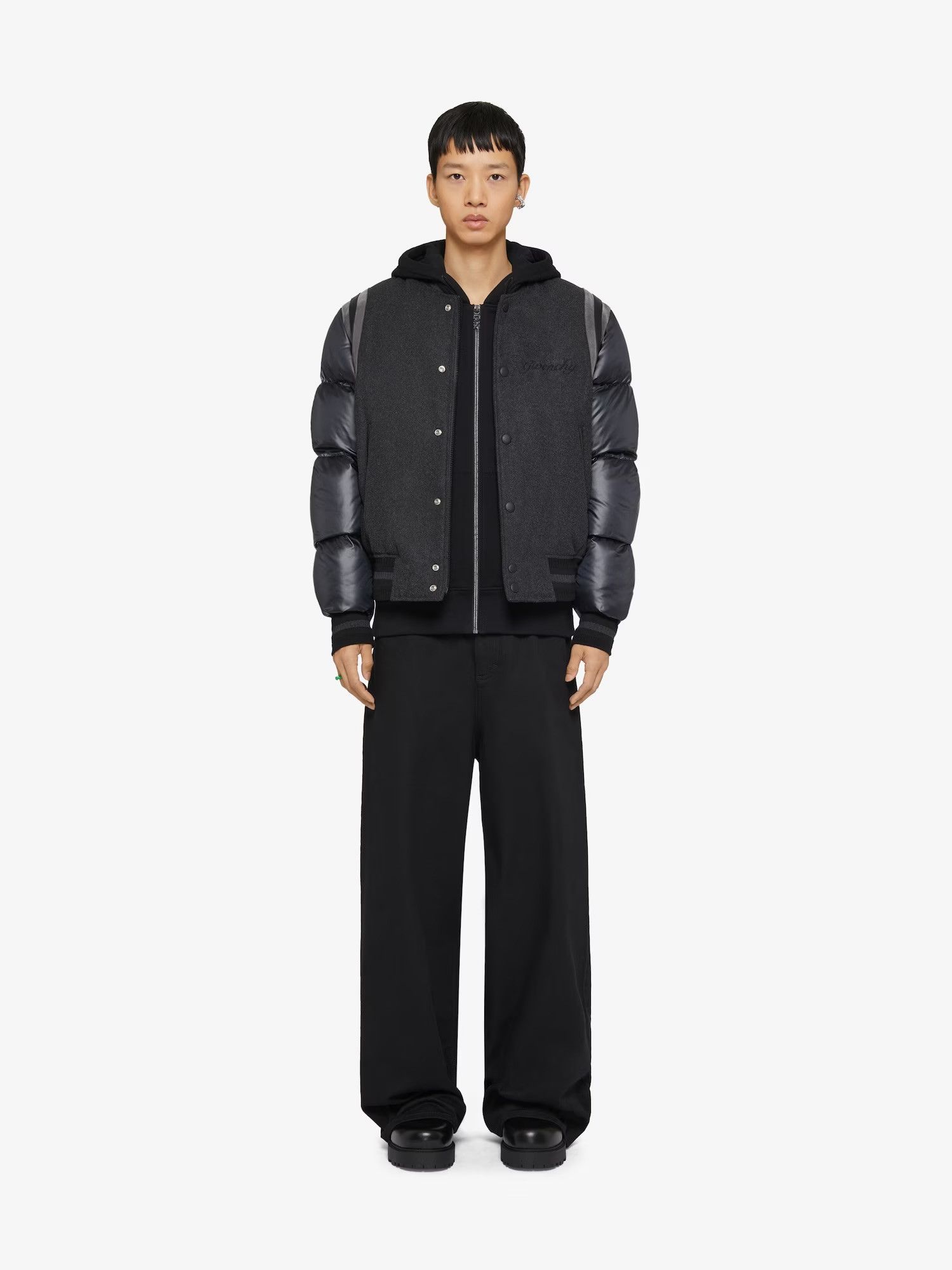 Givenchy o1w1db10325 Varsity Puffer in Black Size US M / EU 48-50 / 2 - 2 Thumbnail