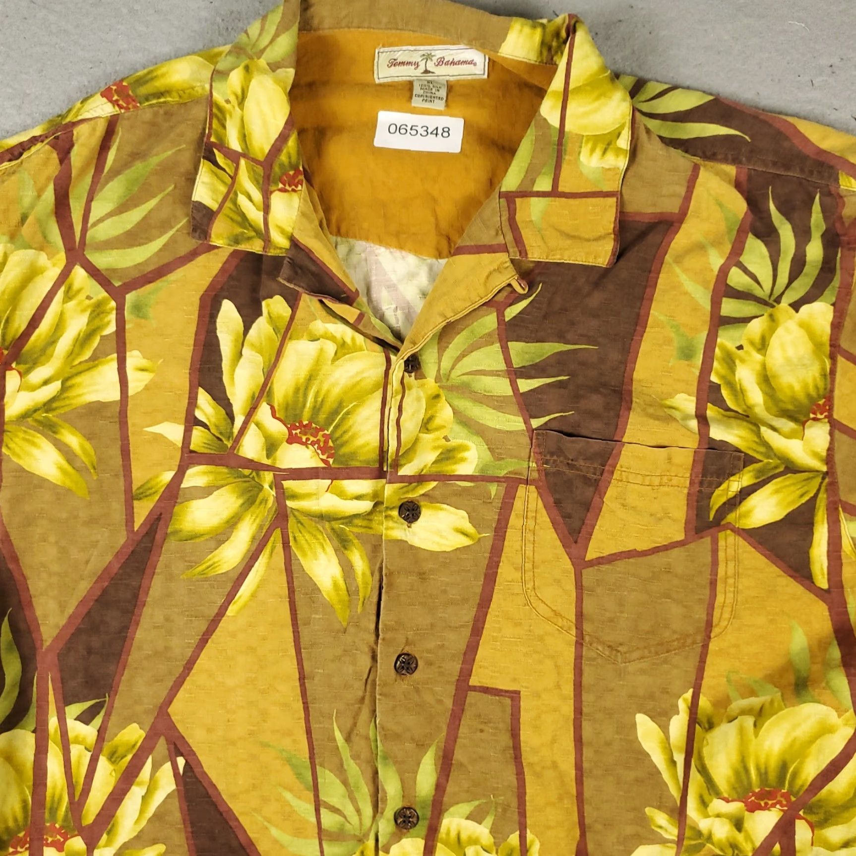 Tommy Bahama Tommy Bahama Shirt Mens XL Yellow Floral Silk Hawaiian Button Up Shirt Size US XL / EU 56 / 4 - 2 Thumbnail