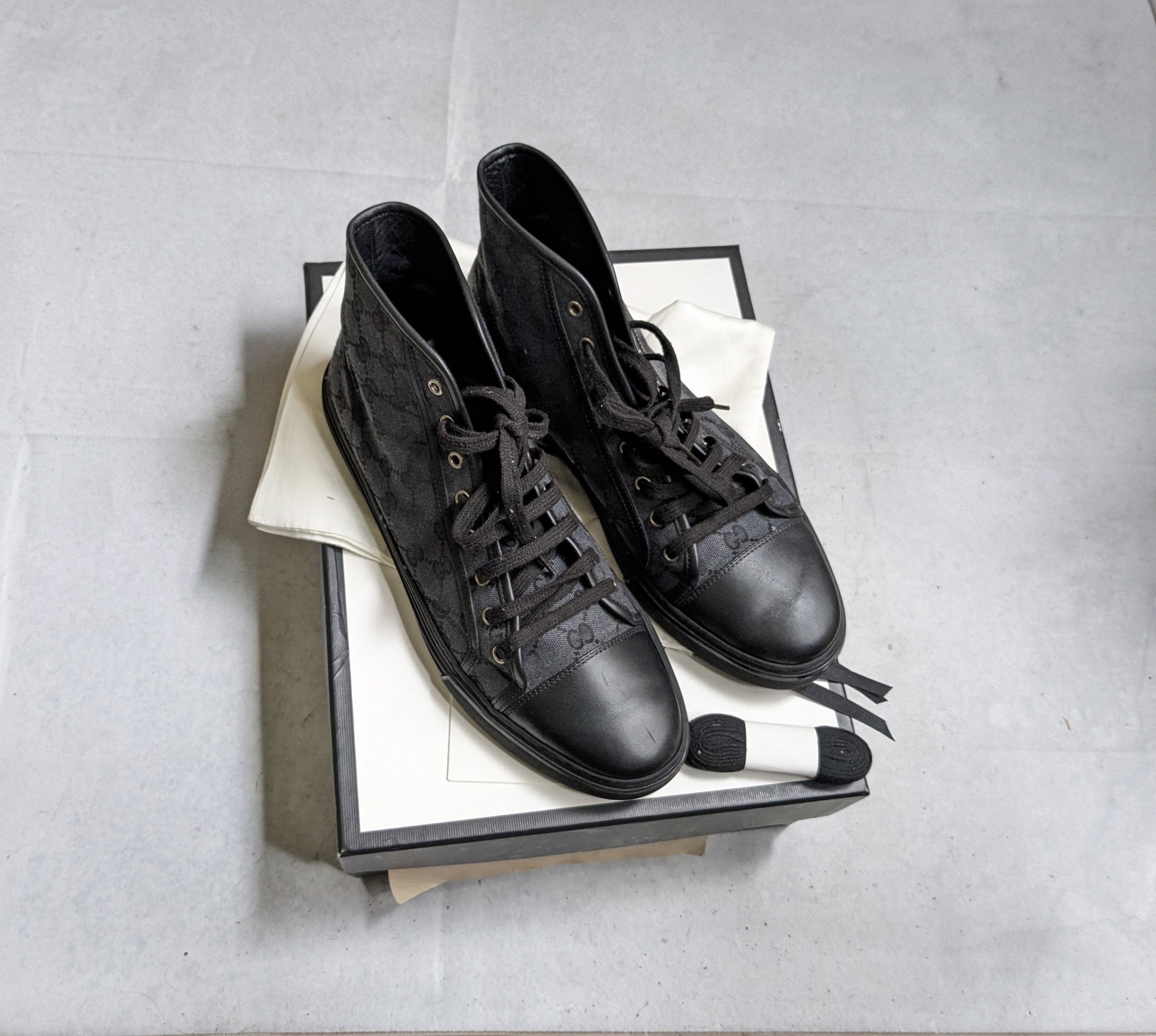Gucci Gucci Monogram Sneakers Black 11.5 High Tops Size US 11.5 / EU 44-45 - 1 Thumbnail