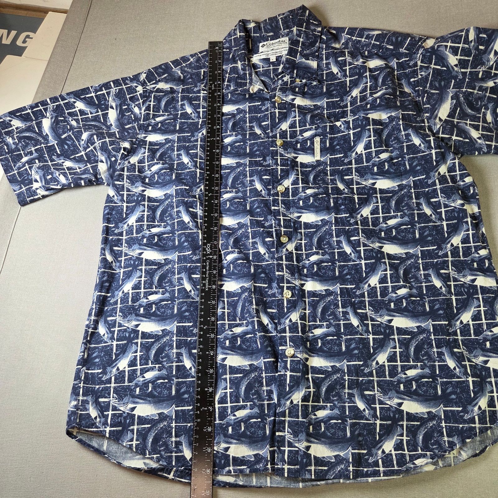 Columbia Columbia Fish Print Short Sleeve Button Shirt L Size US L / EU 52-54 / 3 - 10 Thumbnail