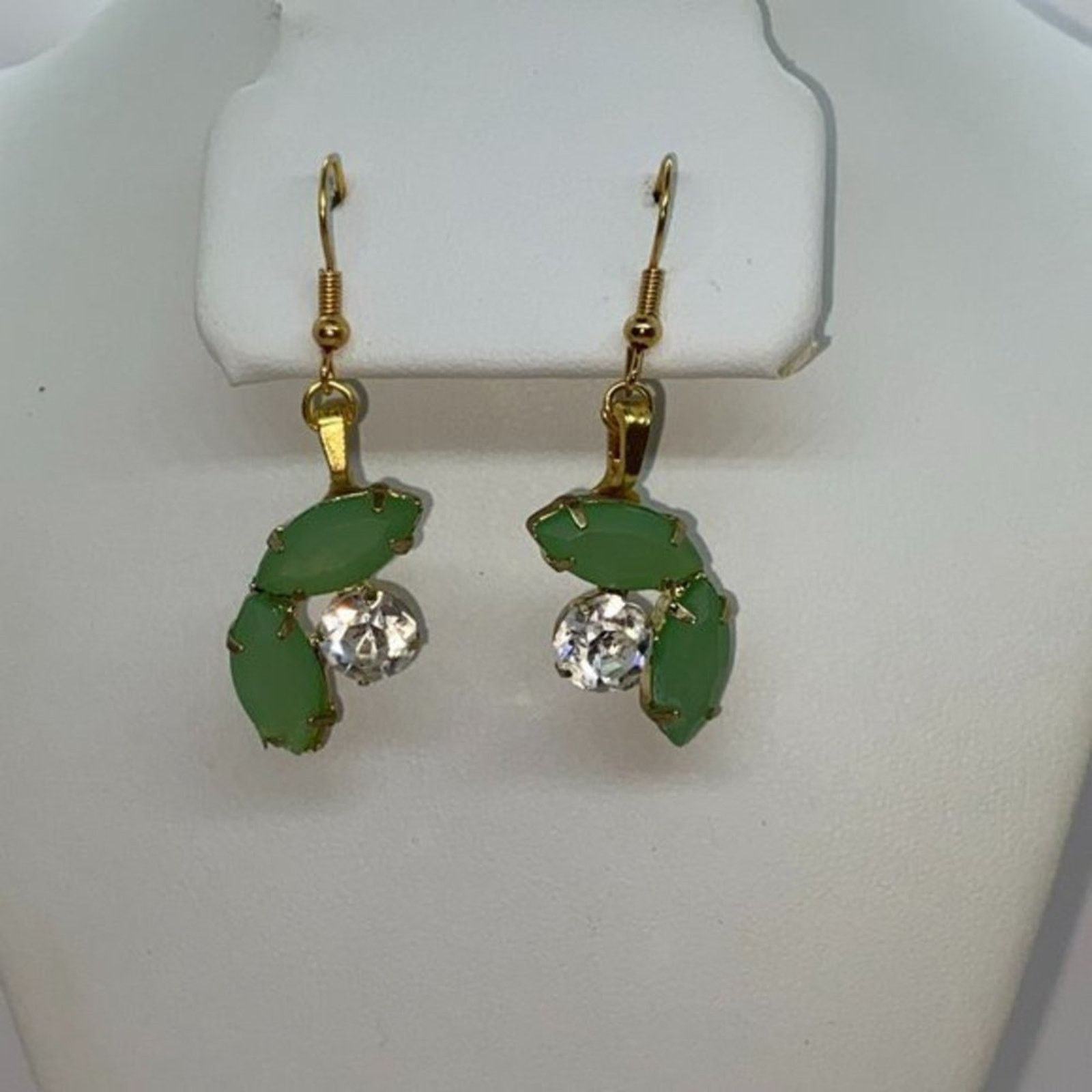 Handmade Green Clear Gold-Tone Rhinestone Dangle Earrings Size ONE SIZE - 1 Thumbnail