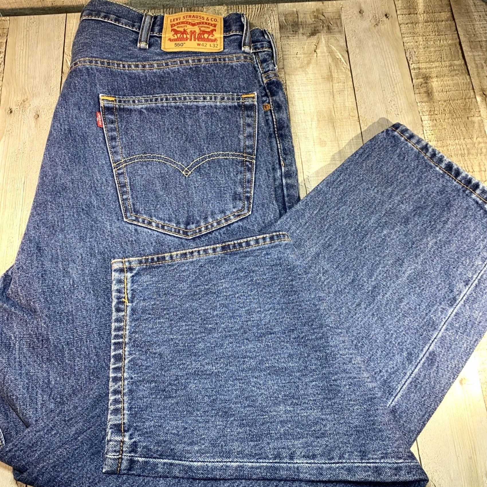 Levi's Levi's 550 Relaxed Fit Straight Leg Jeans Mens 42X32 Blue Denim 5-Pocket Belt Loops Wool? Size US 42 / EU 58 - 2 Thumbnail