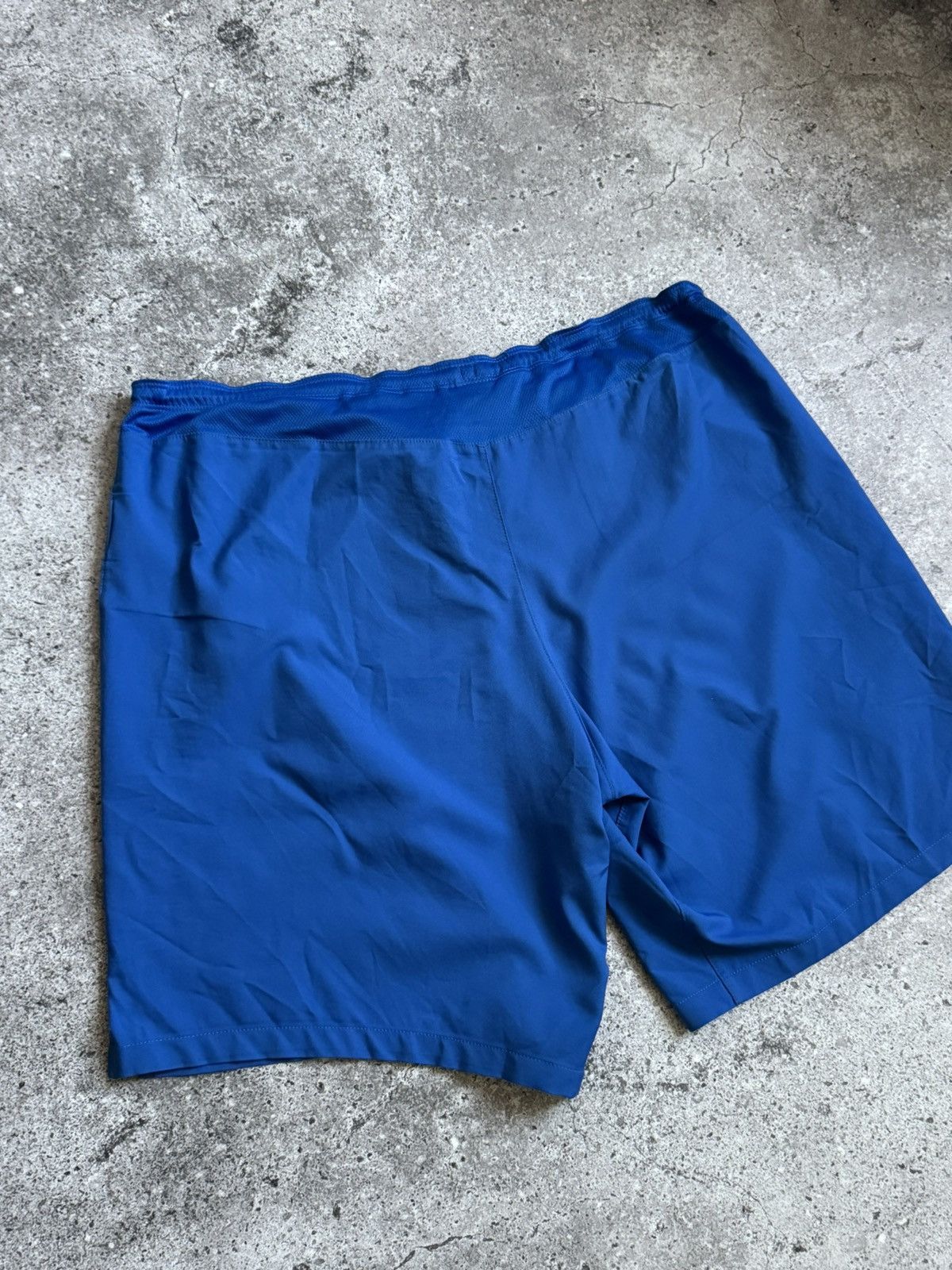 Nike × Vintage Nike Twente F.C. blue XL sport soccer shorts Size US 36 / EU 52 - 8 Thumbnail